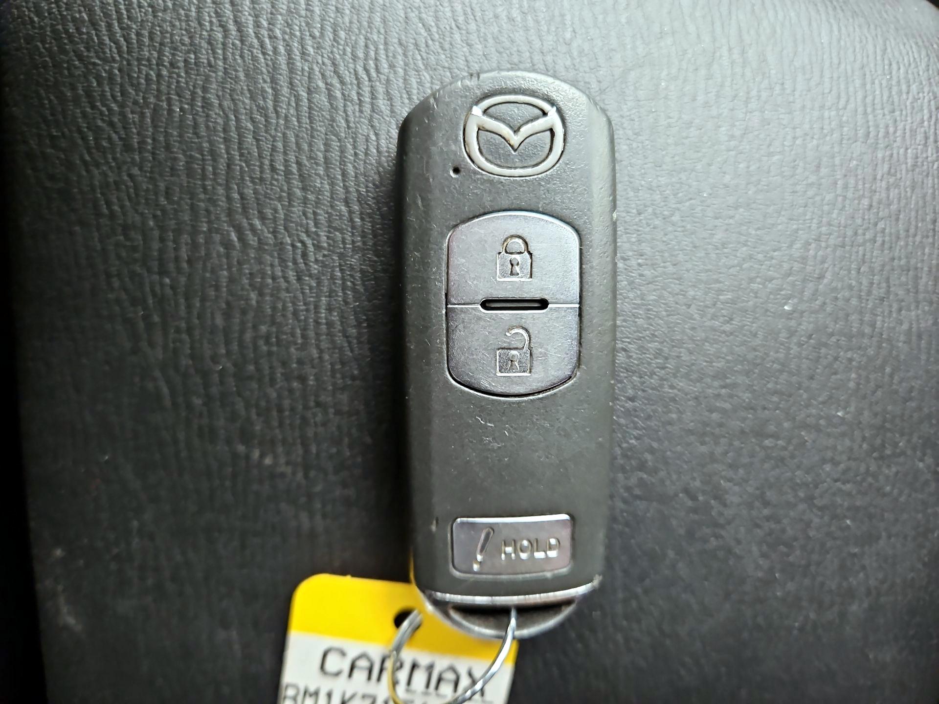 Thumbnail: 2015 Mazda Mazda3 - 20