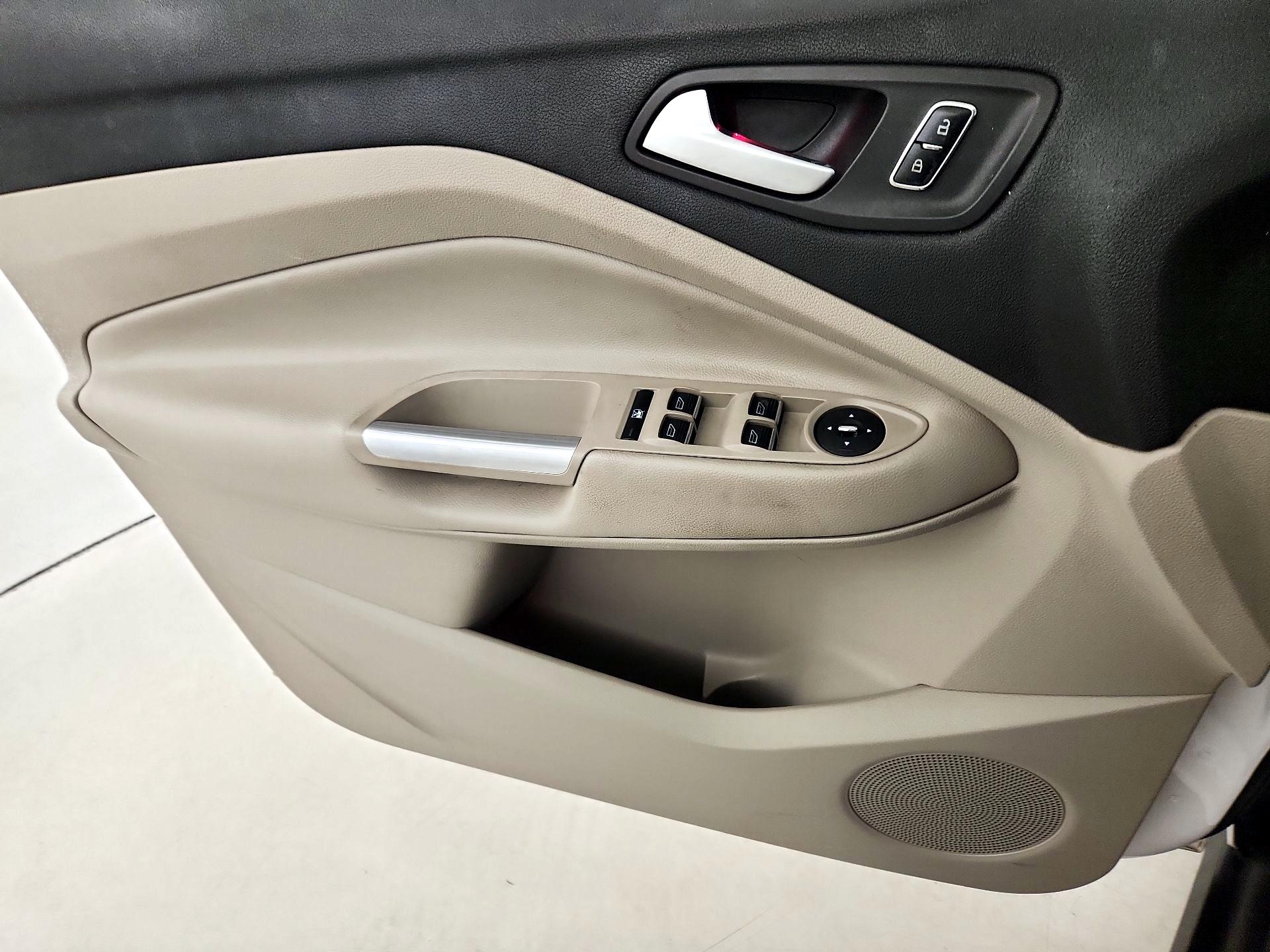 Thumbnail: 2014 Ford C-Max - 12