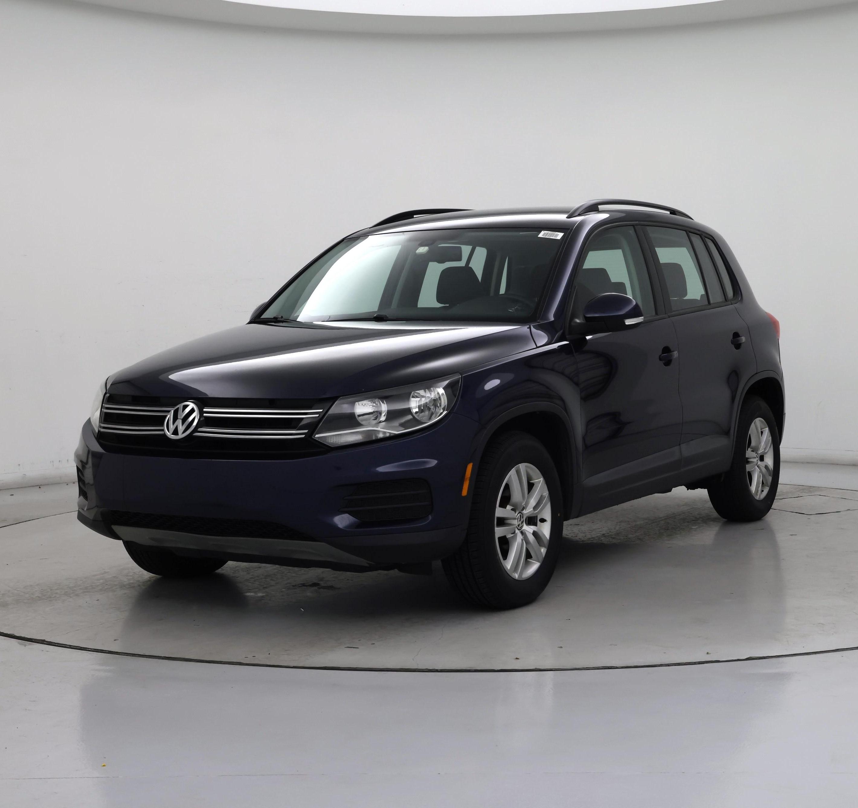 Thumbnail: 2016 Volkswagen Tiguan - 4