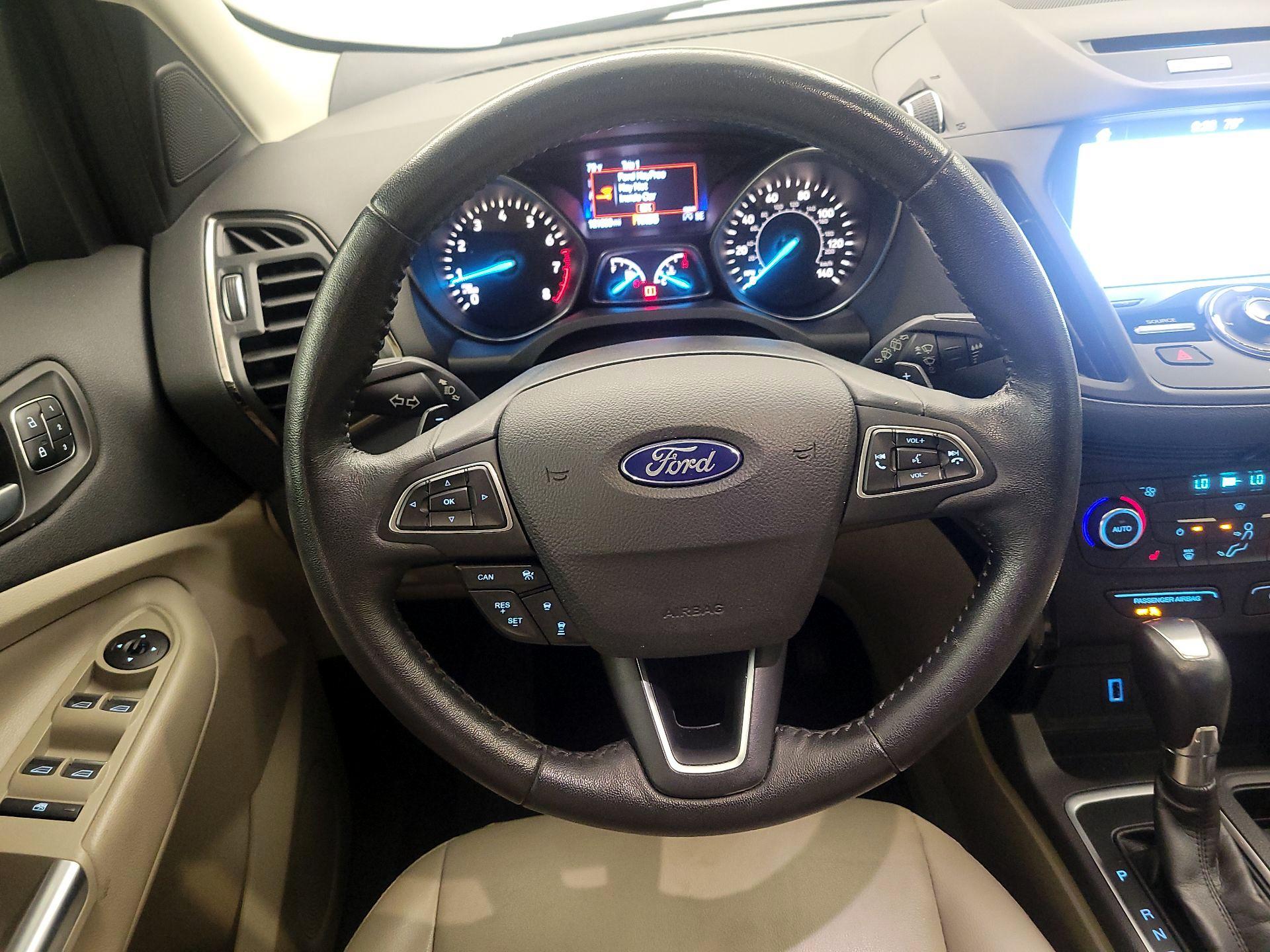 Thumbnail: 2017 Ford Escape - 10