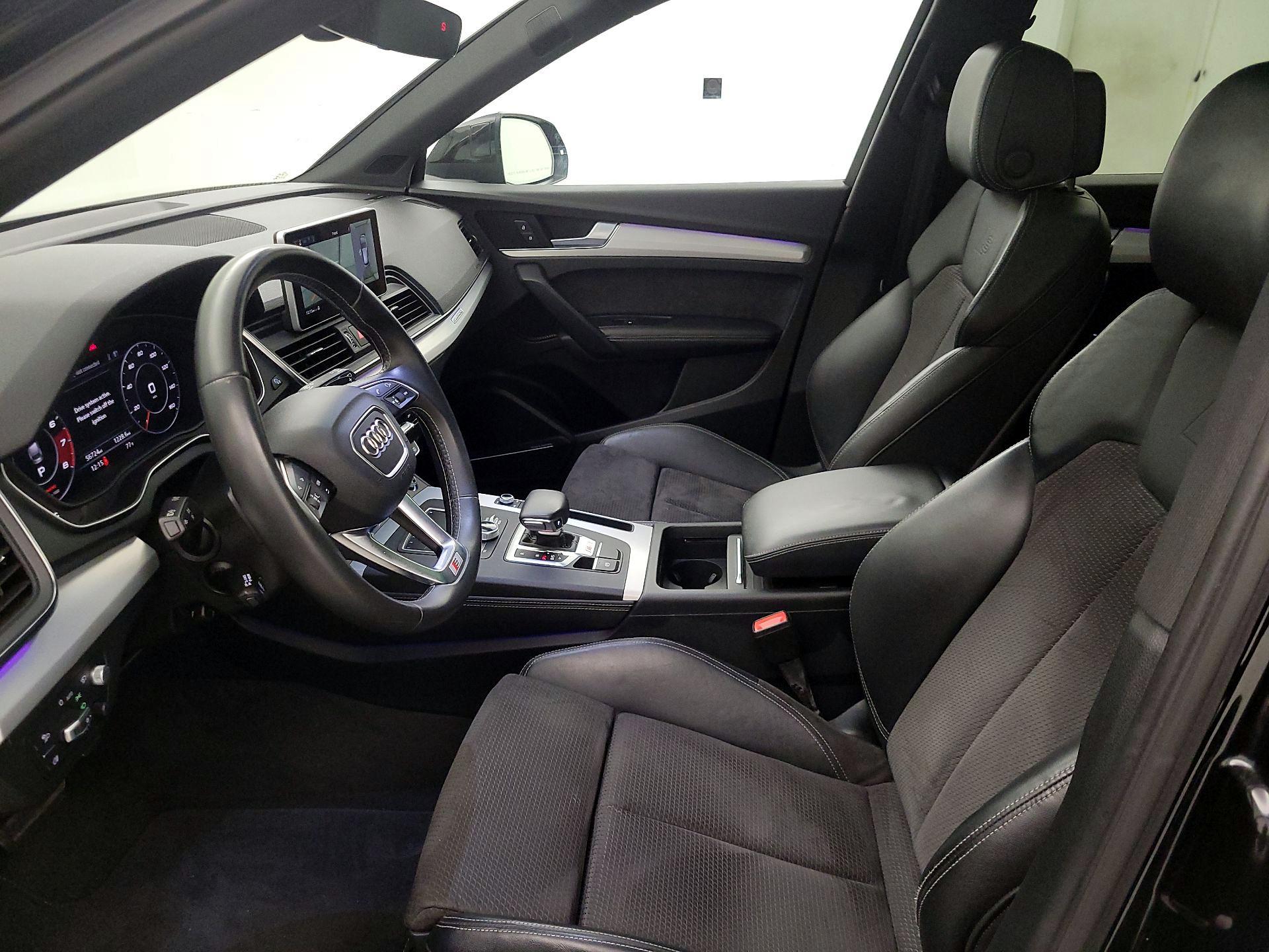 Thumbnail: 2019 Audi SQ5 - 11