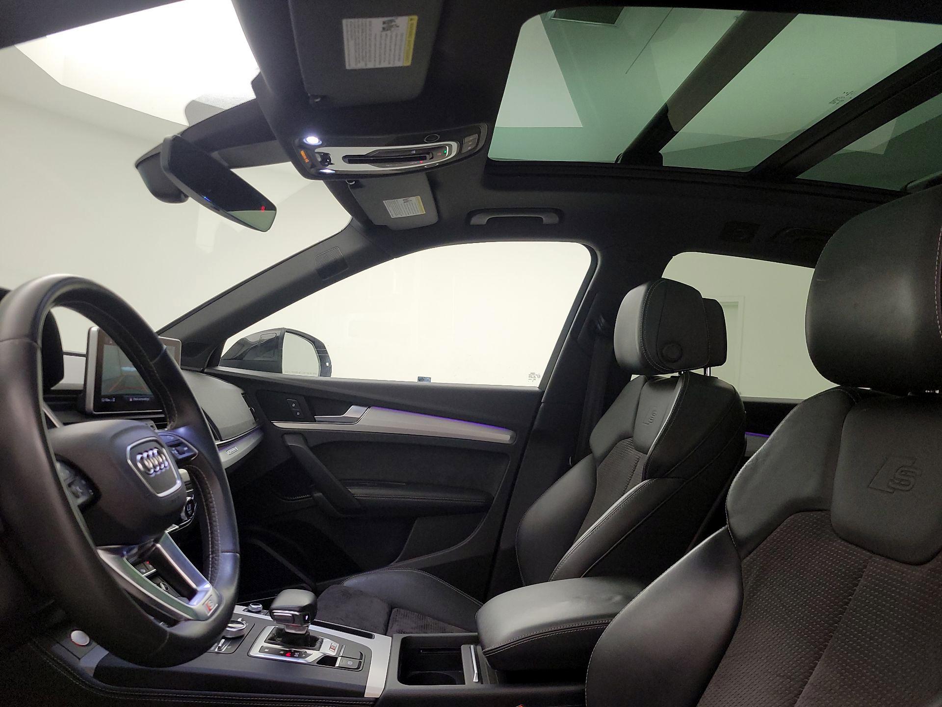 Thumbnail: 2019 Audi SQ5 - 20