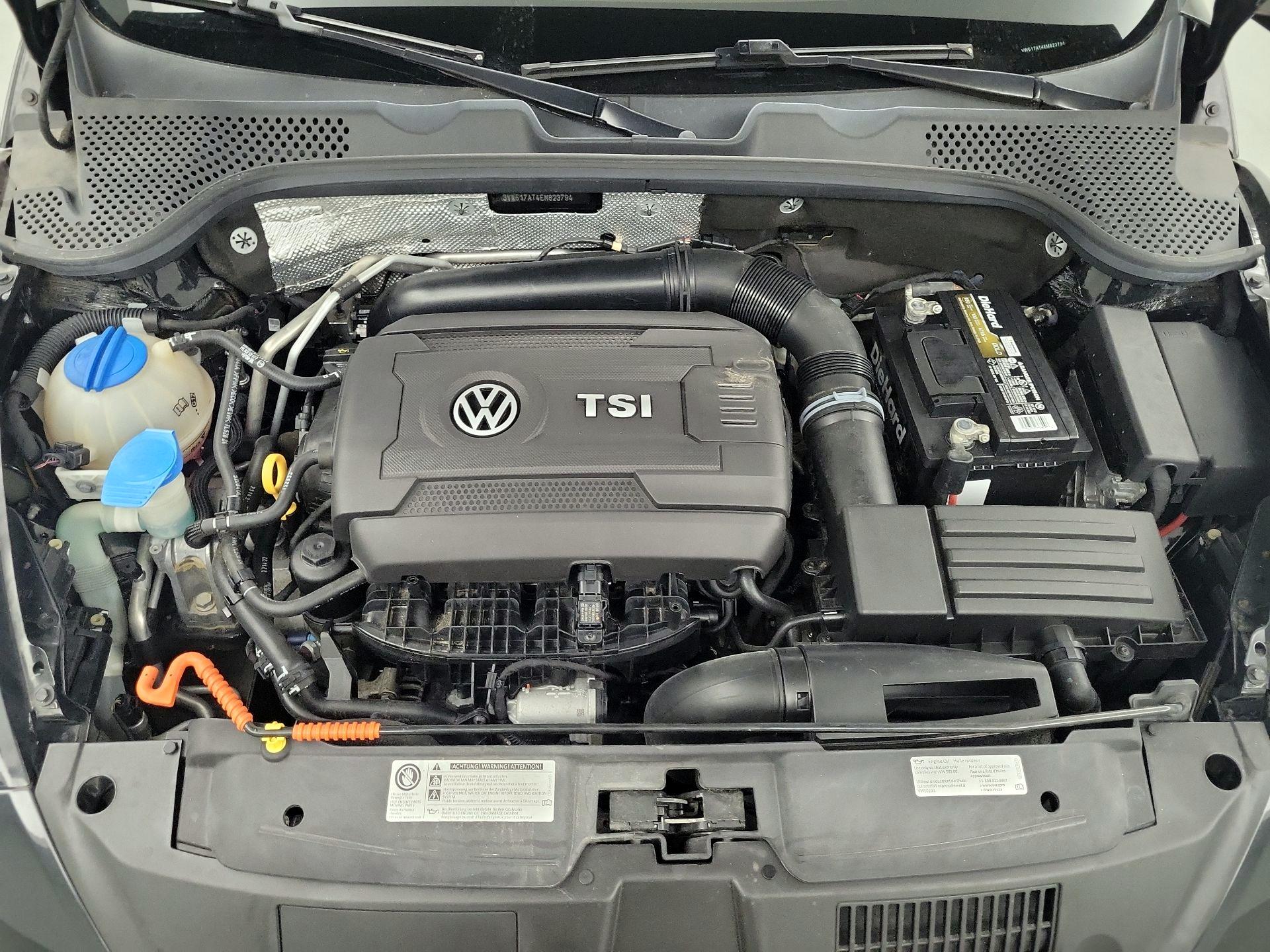Thumbnail: 2014 Volkswagen Beetle - 20