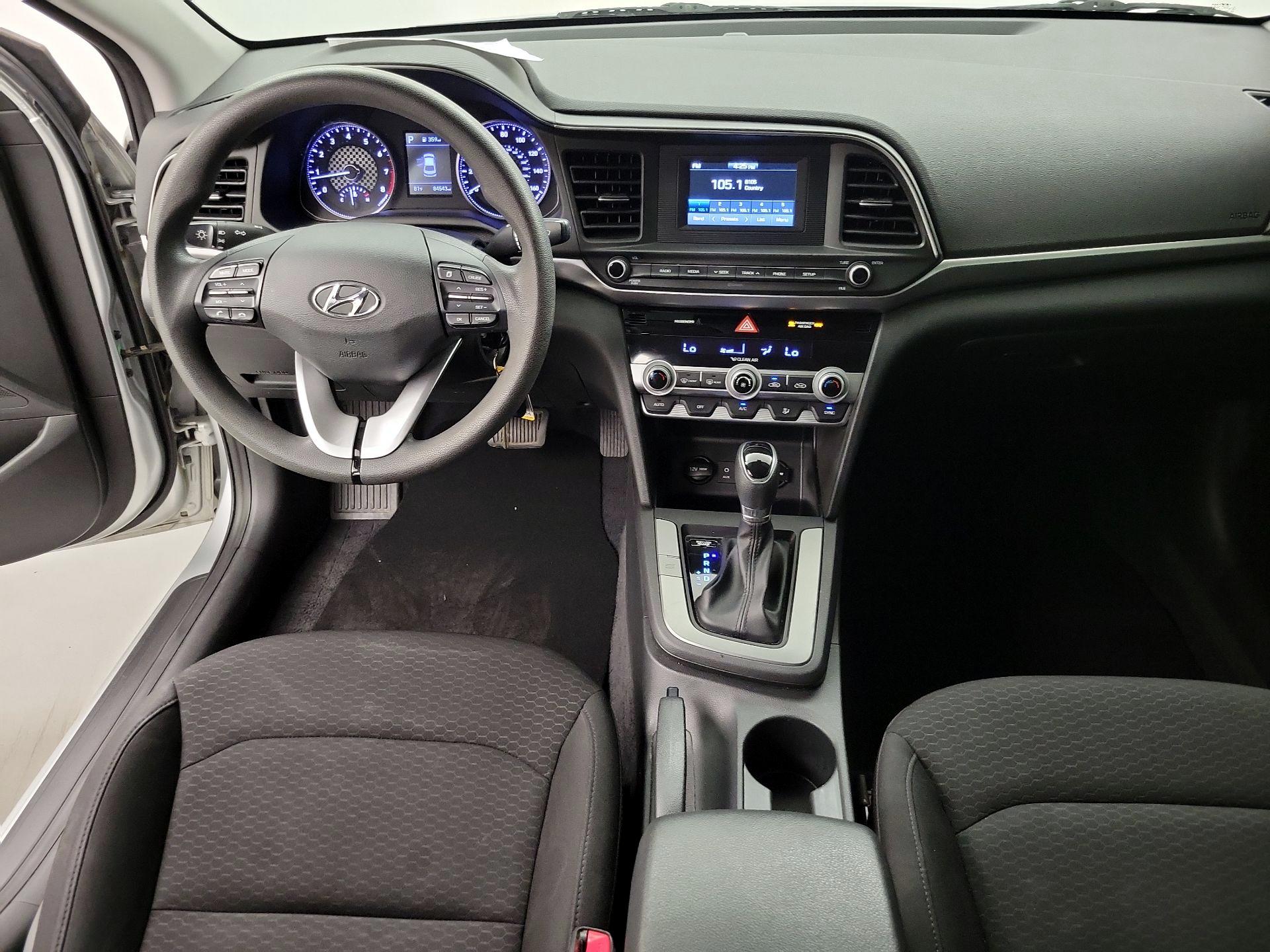 Thumbnail: 2020 Hyundai Elantra - 9