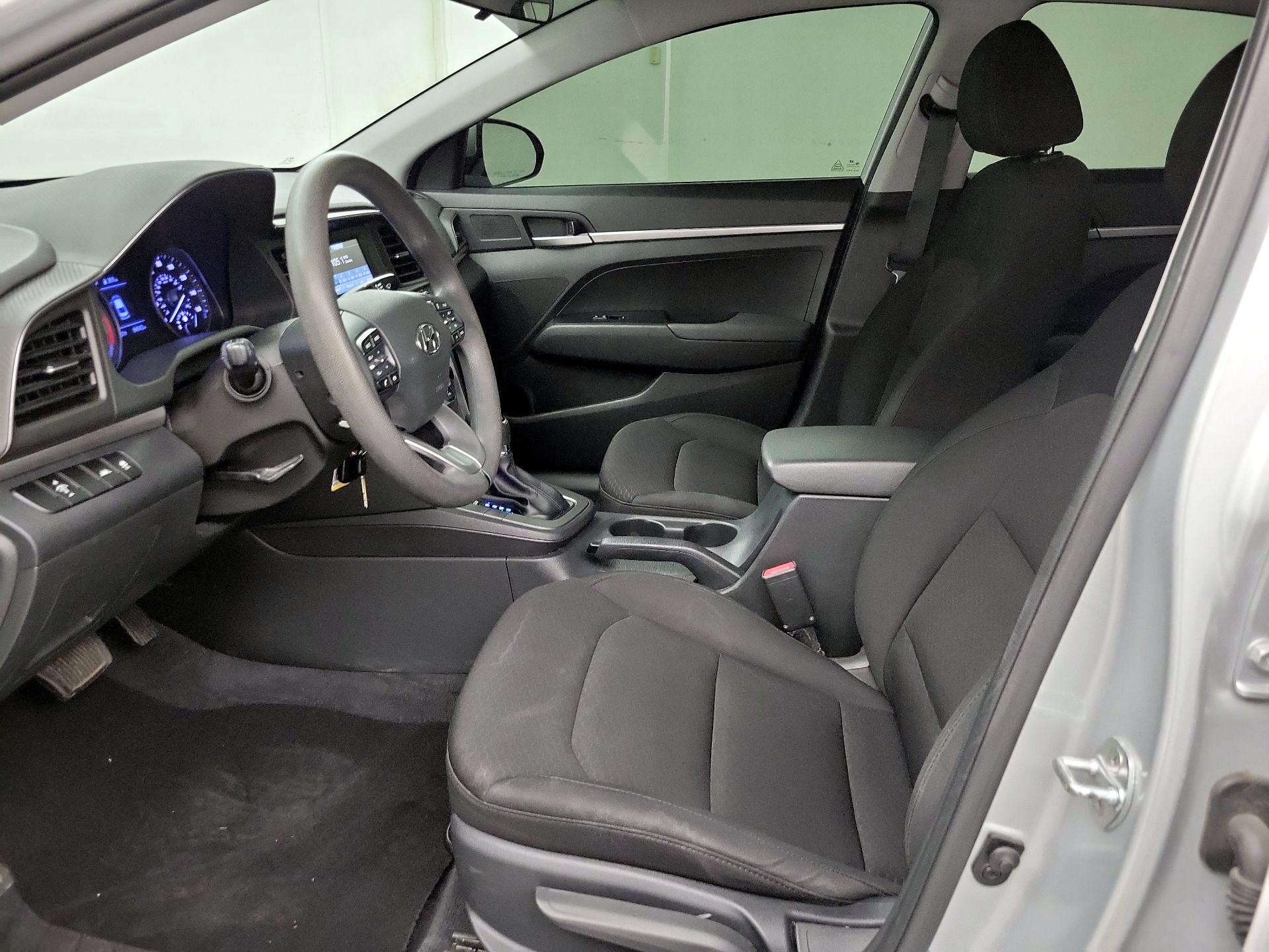 Thumbnail: 2020 Hyundai Elantra - 11