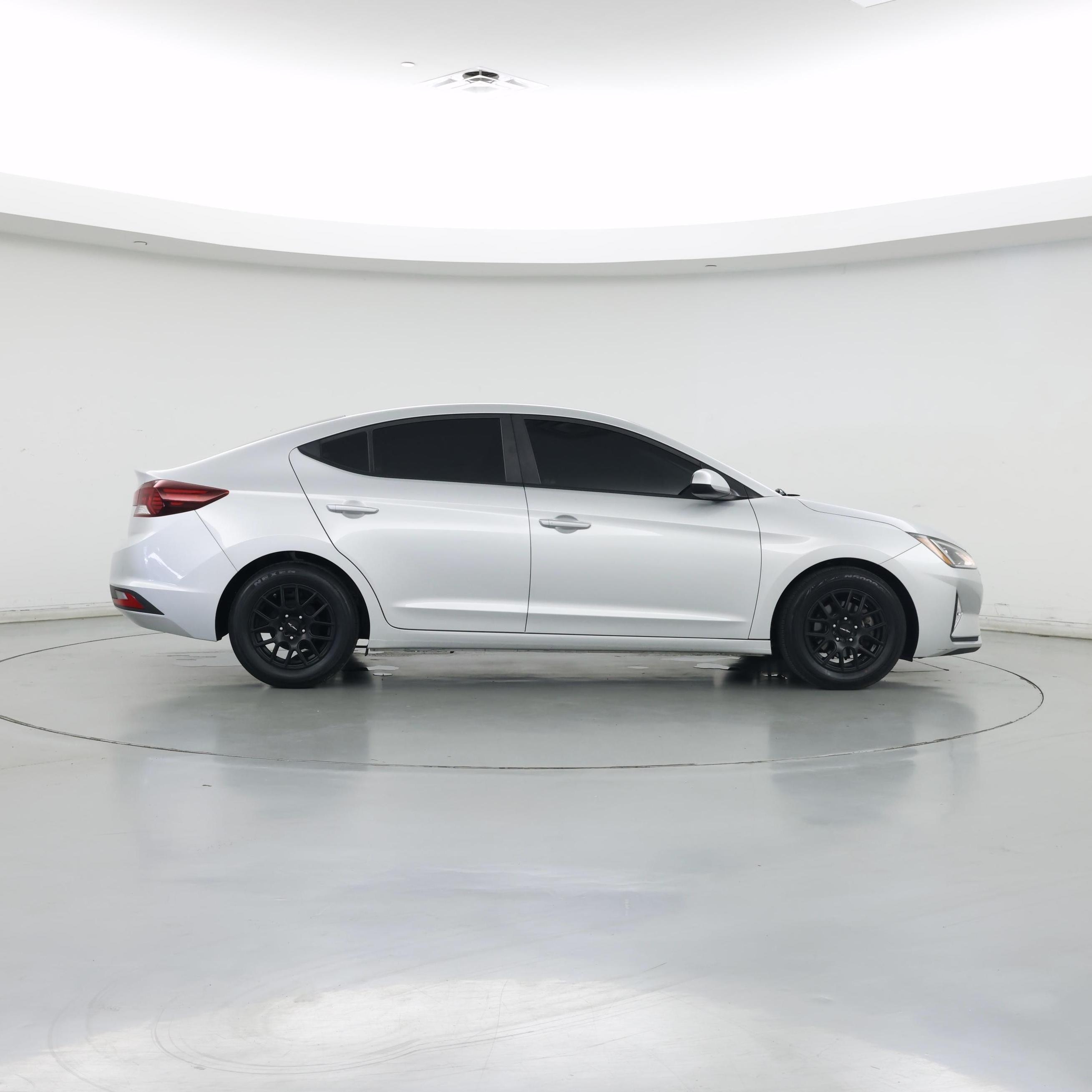 Thumbnail: 2020 Hyundai Elantra - 7