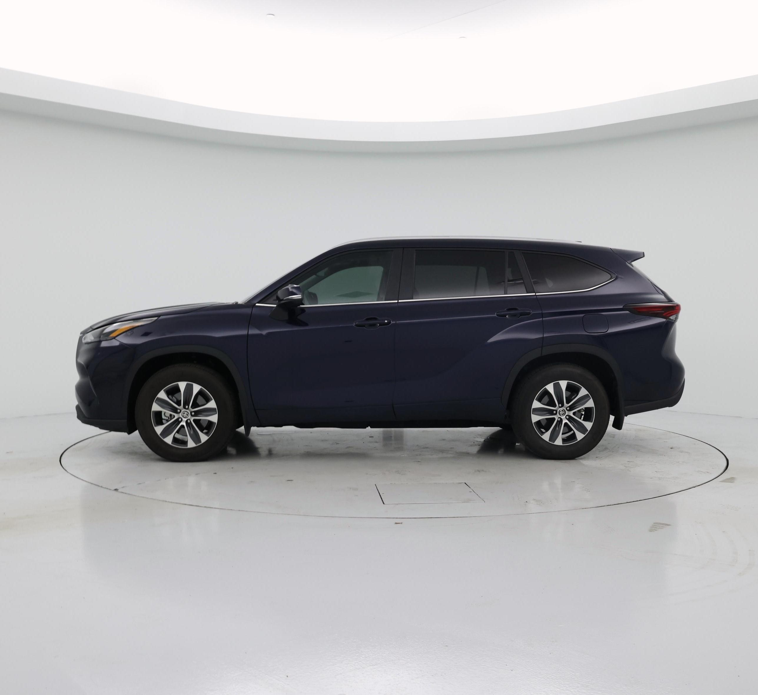 Thumbnail: 2026 Toyota Highlander - 3