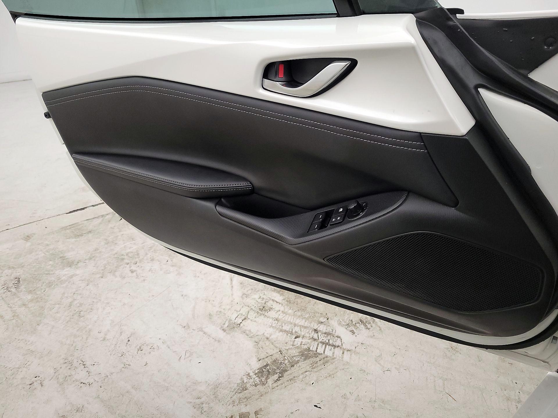 Thumbnail: 2025 Mazda MX-5 Miata - 12