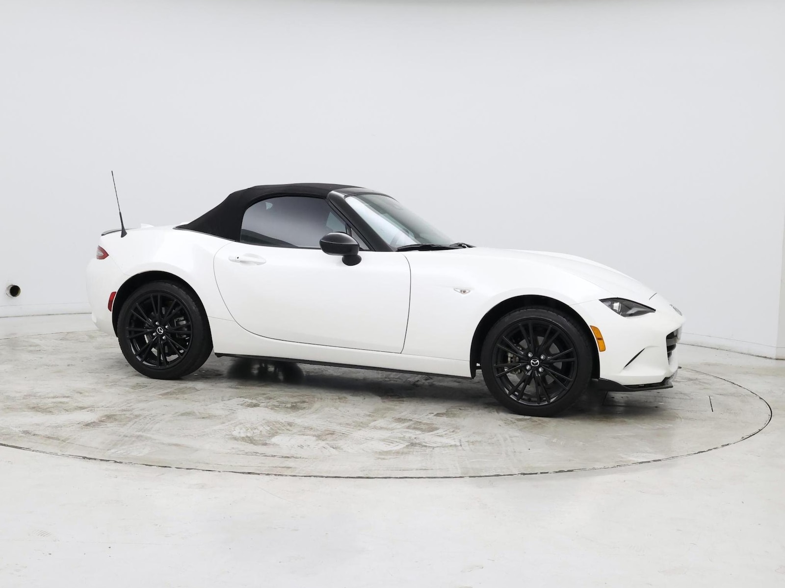 2025 Mazda MX-5 Miata Club - Photo 8