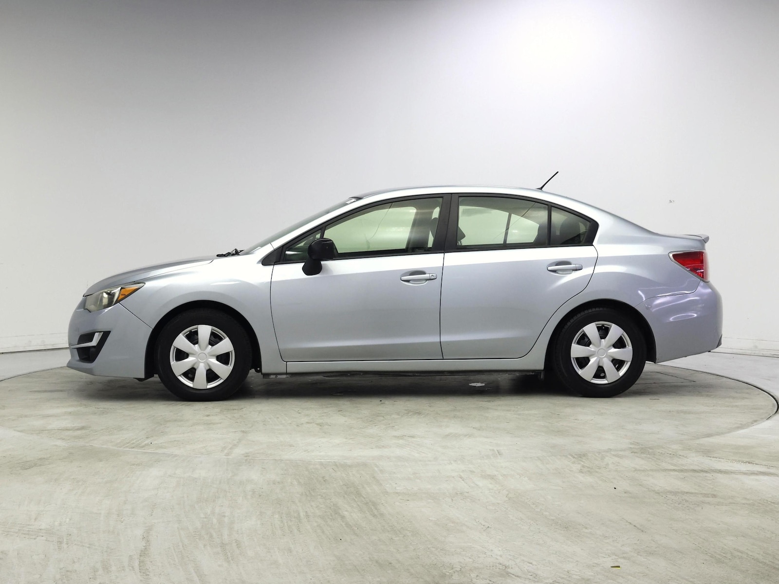 2016 Subaru Impreza Base - Photo 4