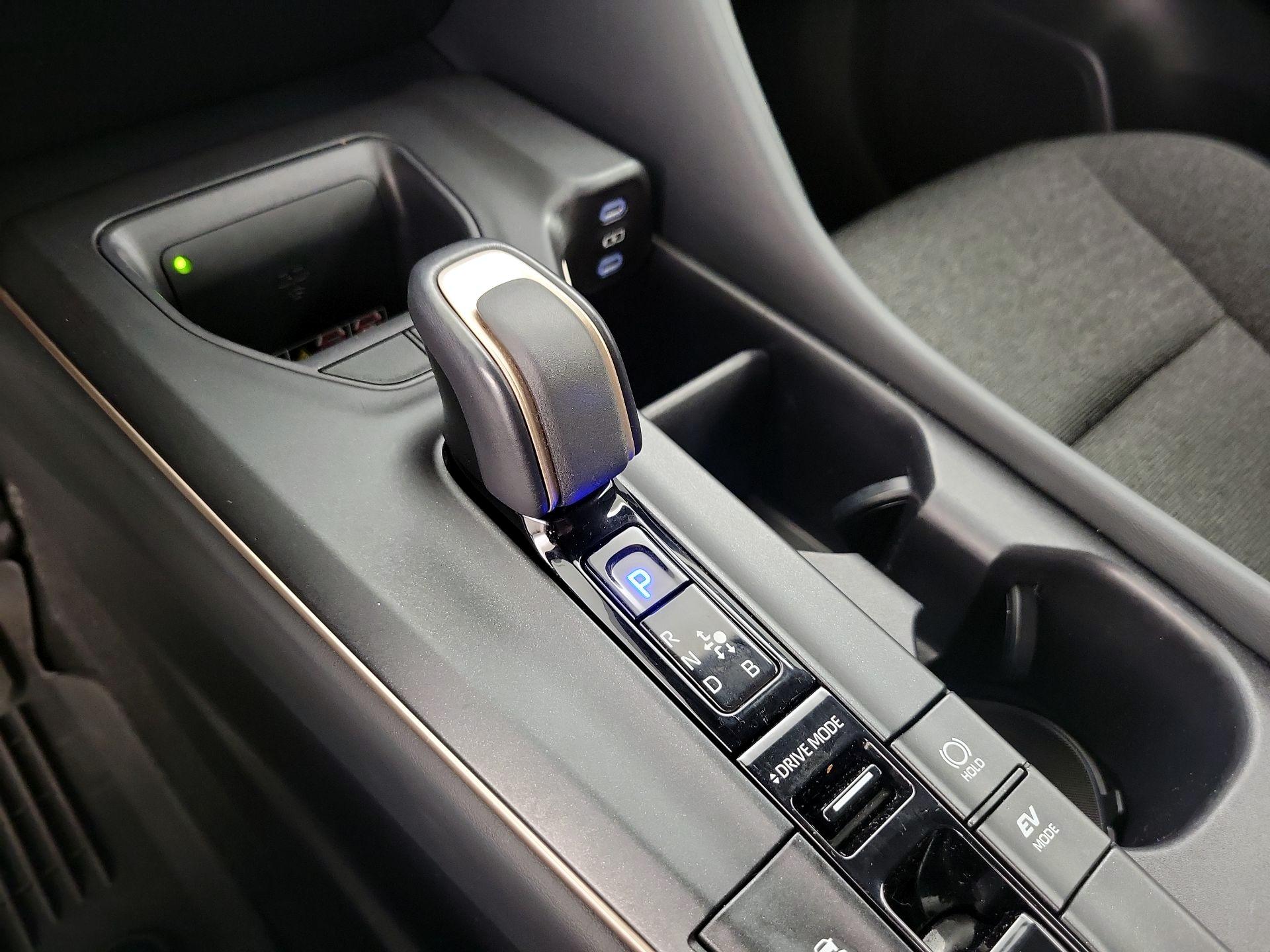 Thumbnail: 2023 Toyota Crown - 17