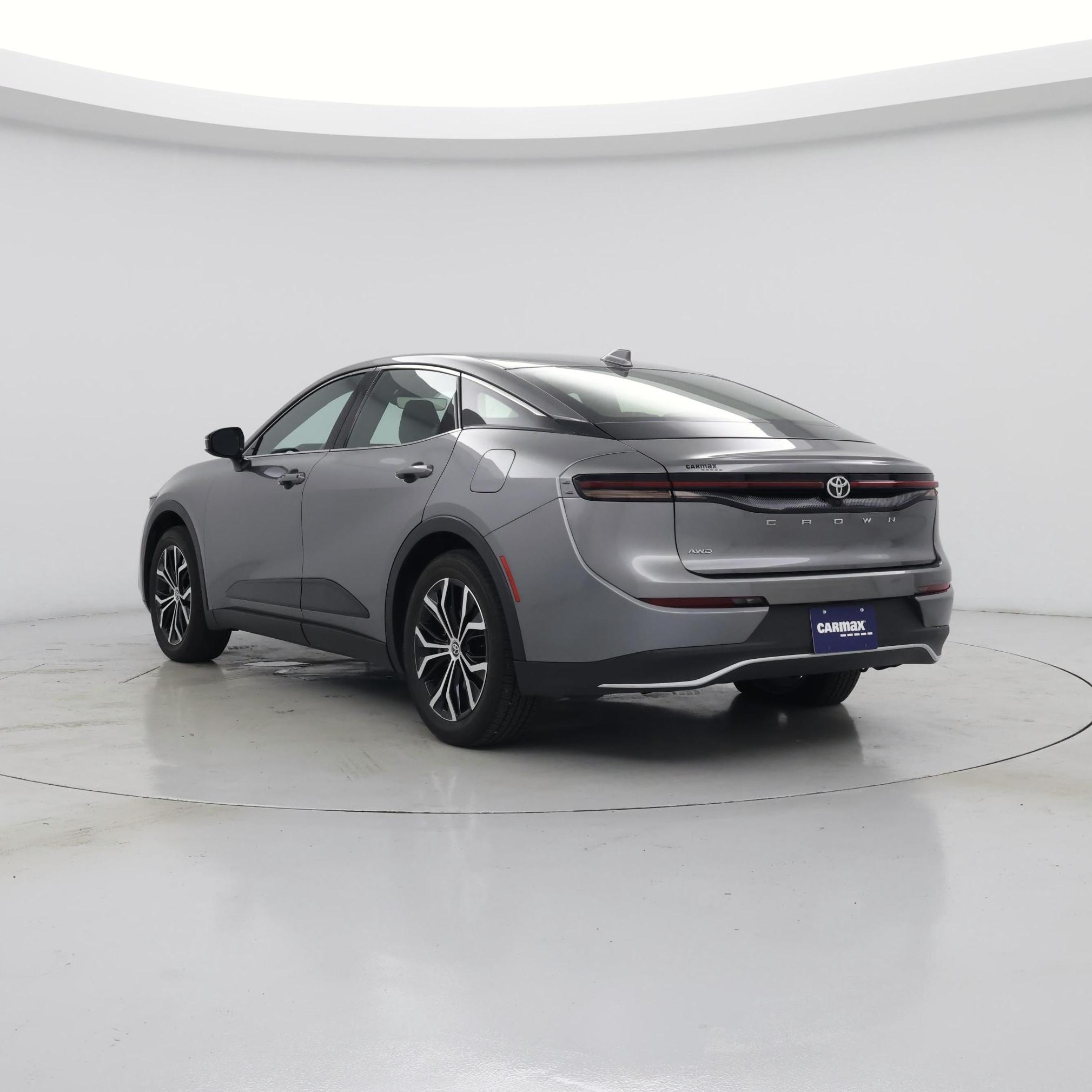 Thumbnail: 2023 Toyota Crown - 2