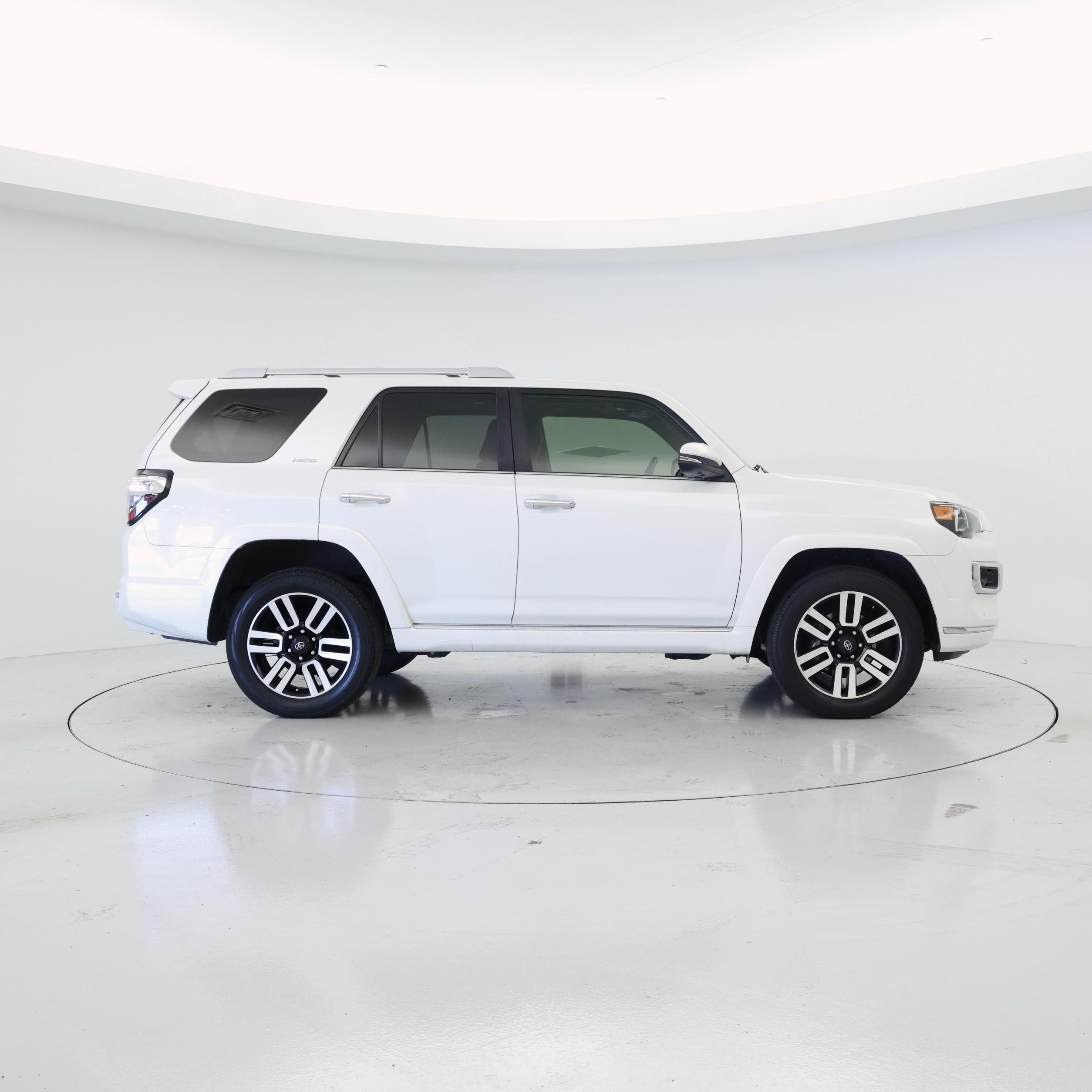 Thumbnail: 2023 Toyota 4Runner - 7