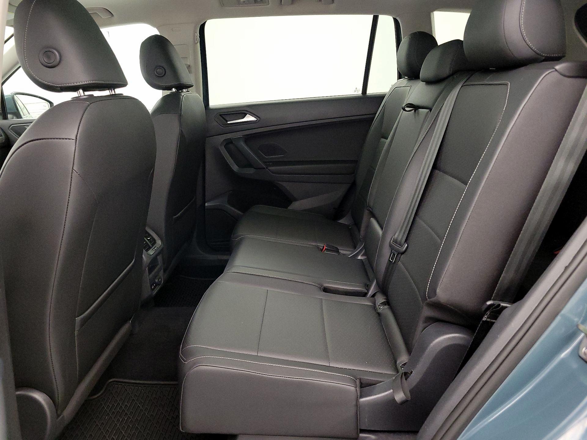 Thumbnail: 2019 Volkswagen Tiguan - 20