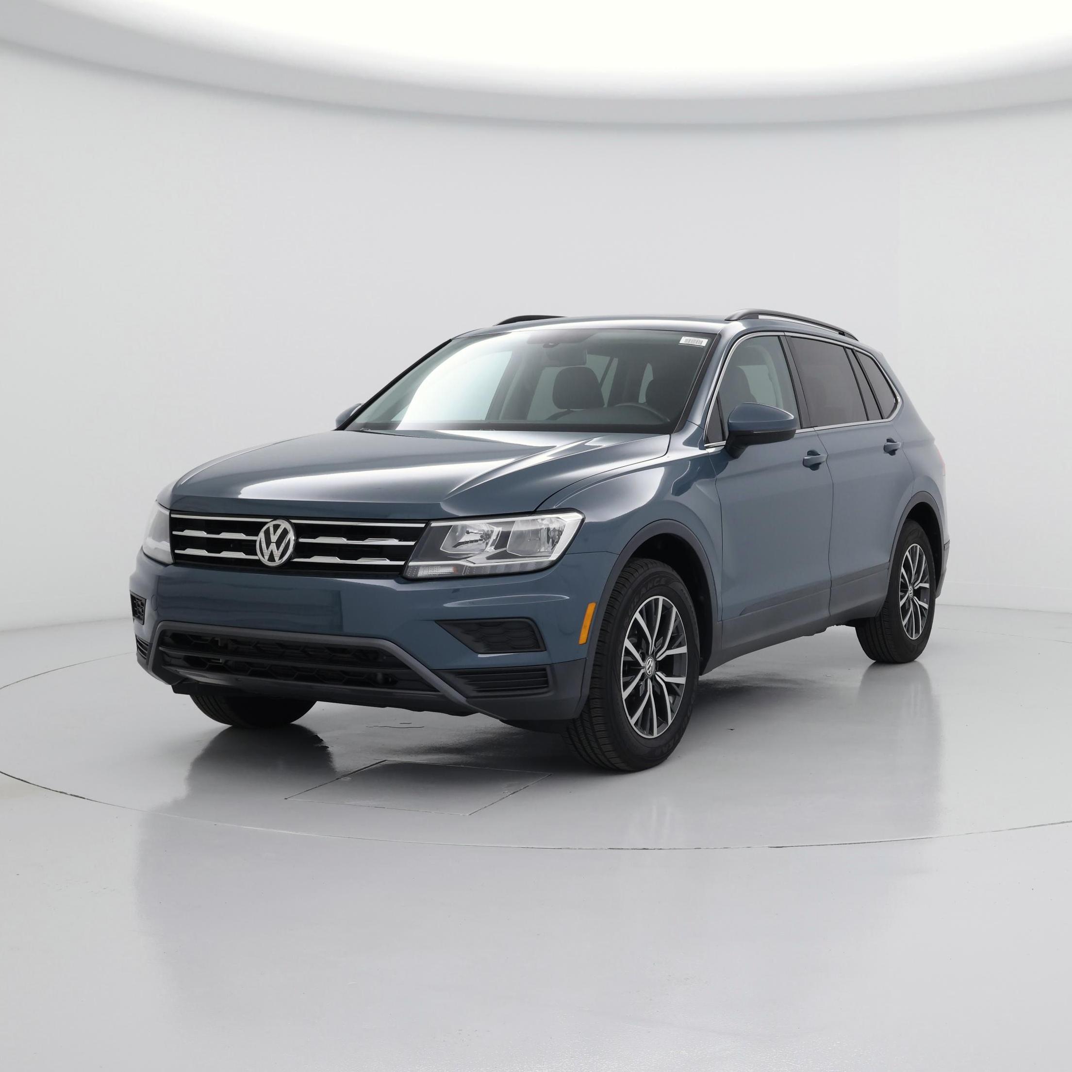 Thumbnail: 2019 Volkswagen Tiguan - 4