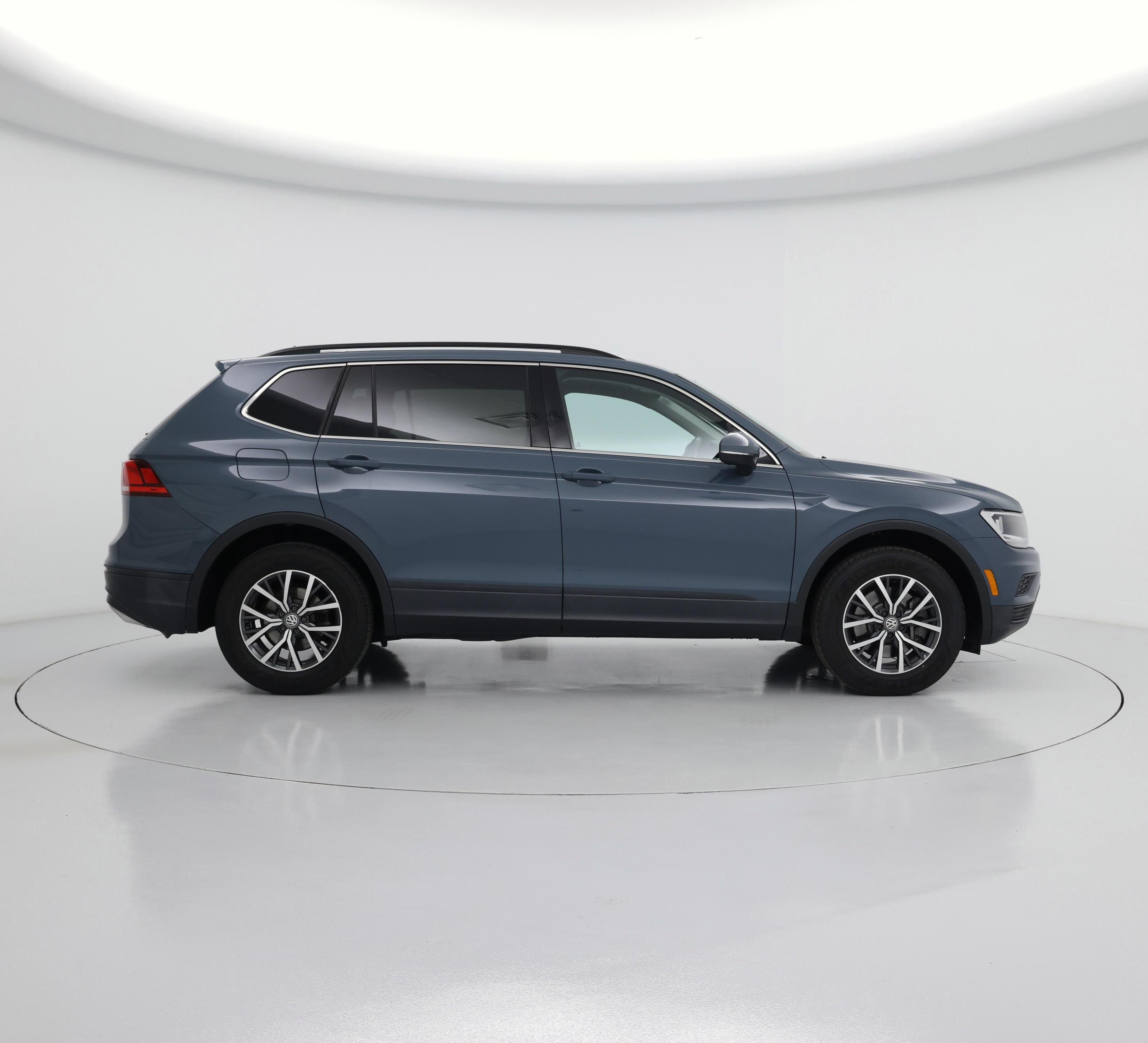 Thumbnail: 2019 Volkswagen Tiguan - 7