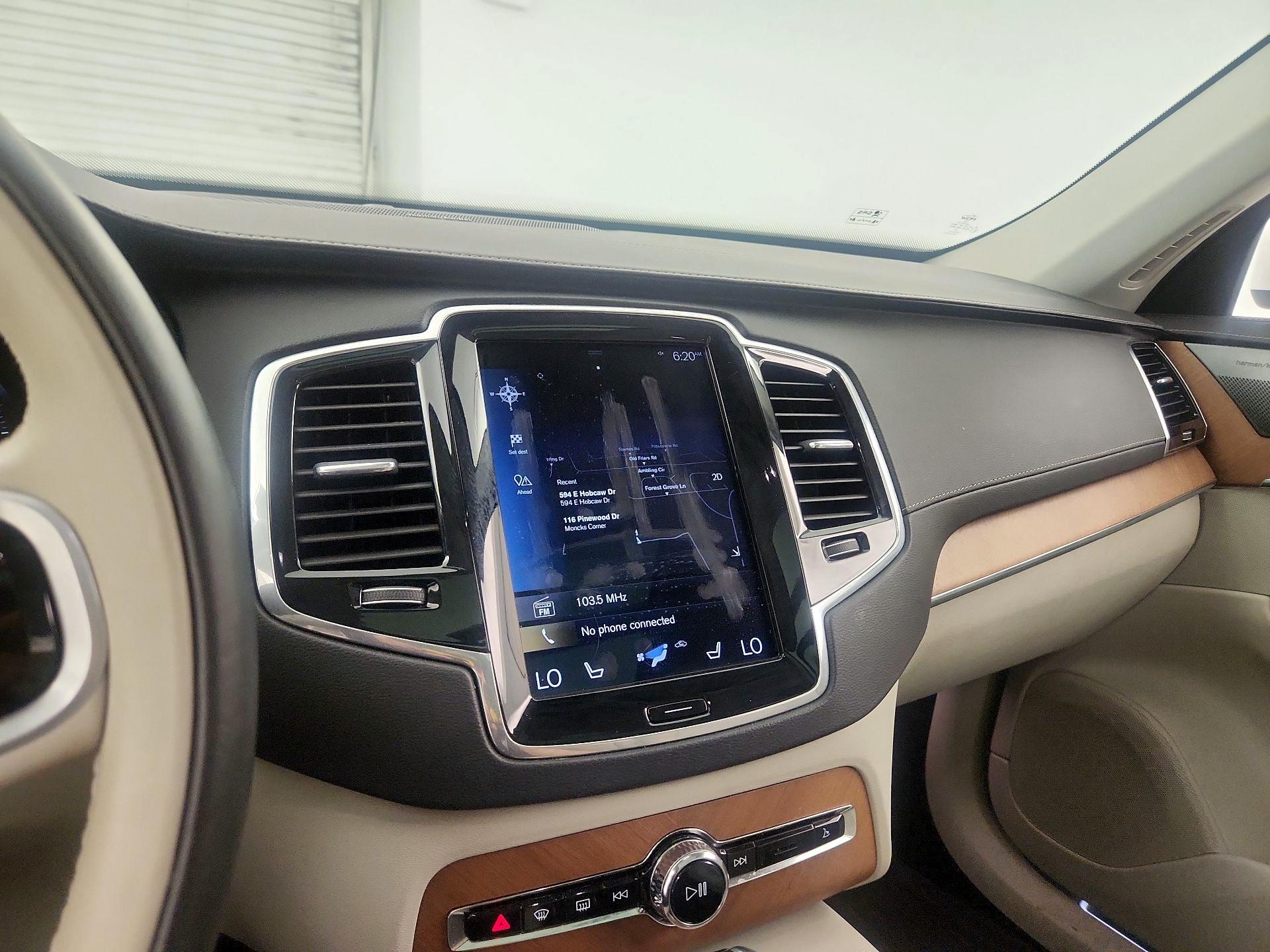 Thumbnail: 2019 Volvo XC90 - 14