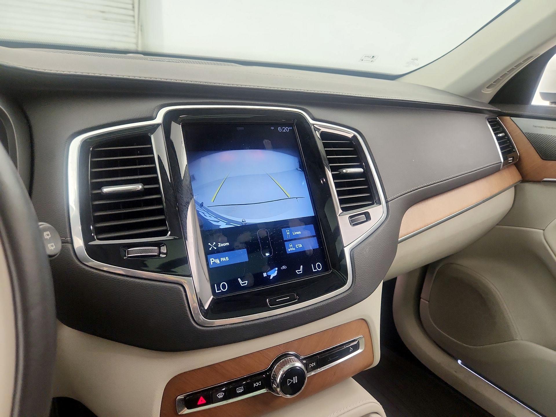 Thumbnail: 2019 Volvo XC90 - 15