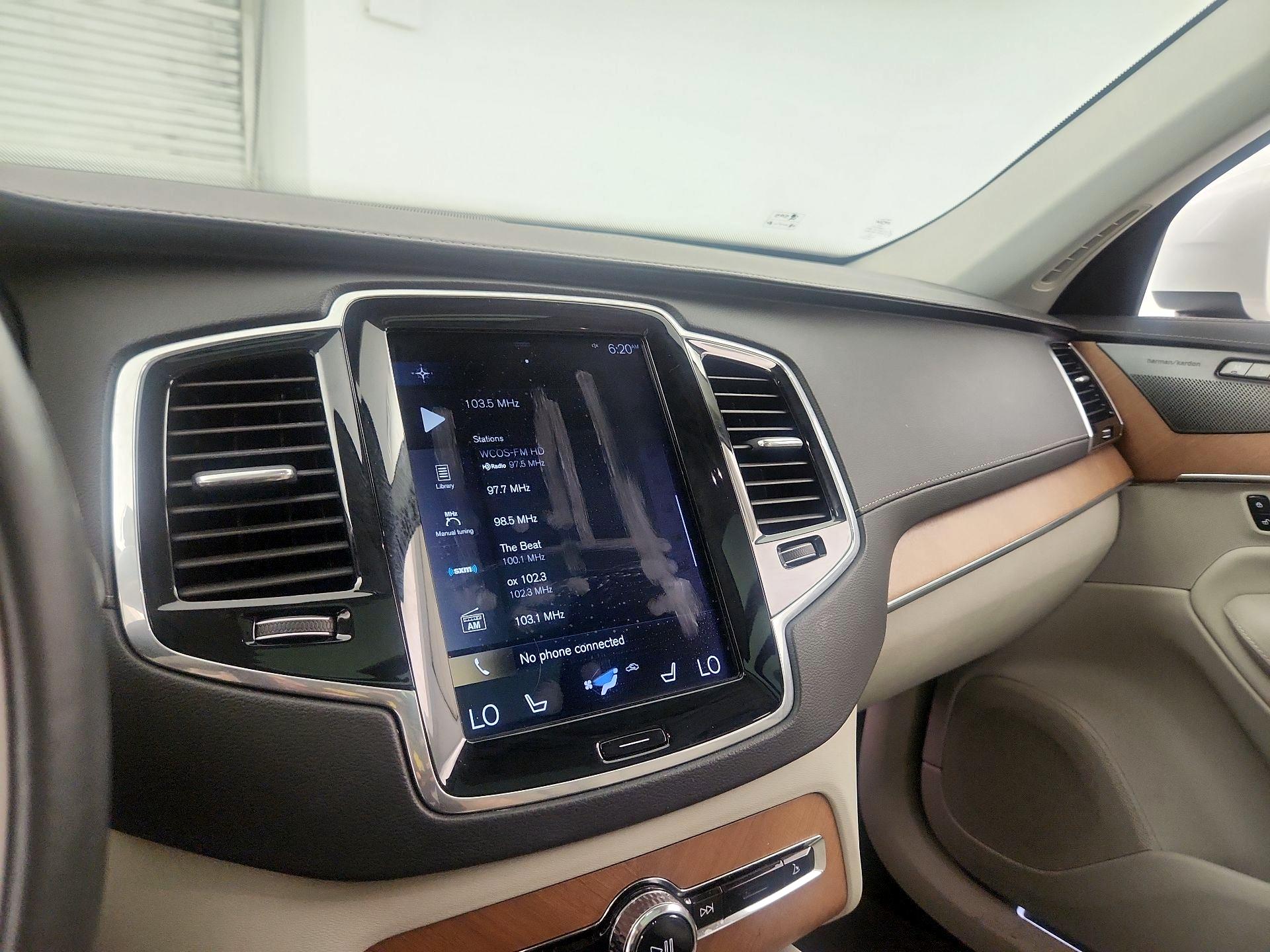 Thumbnail: 2019 Volvo XC90 - 16
