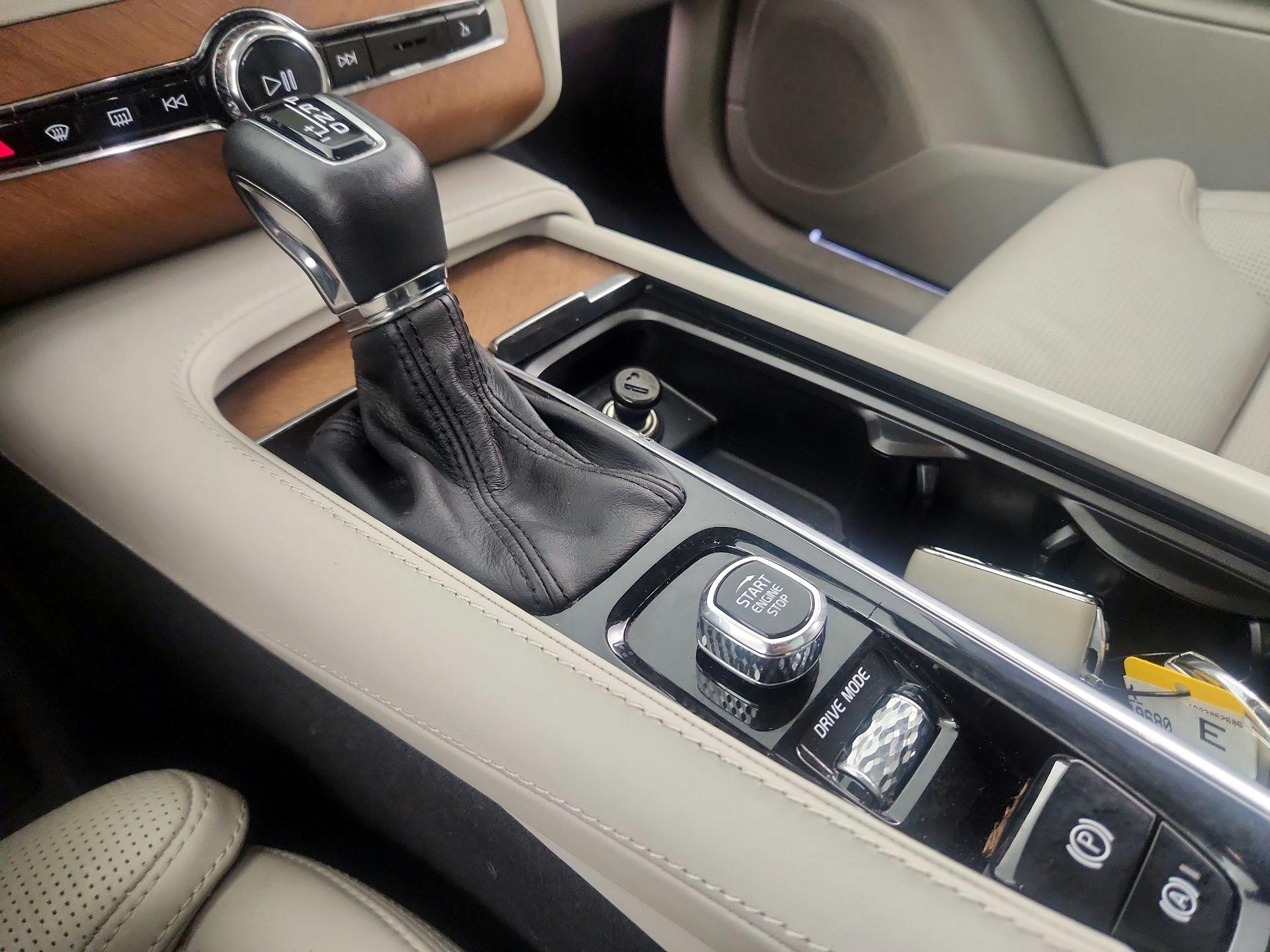 Thumbnail: 2019 Volvo XC90 - 18