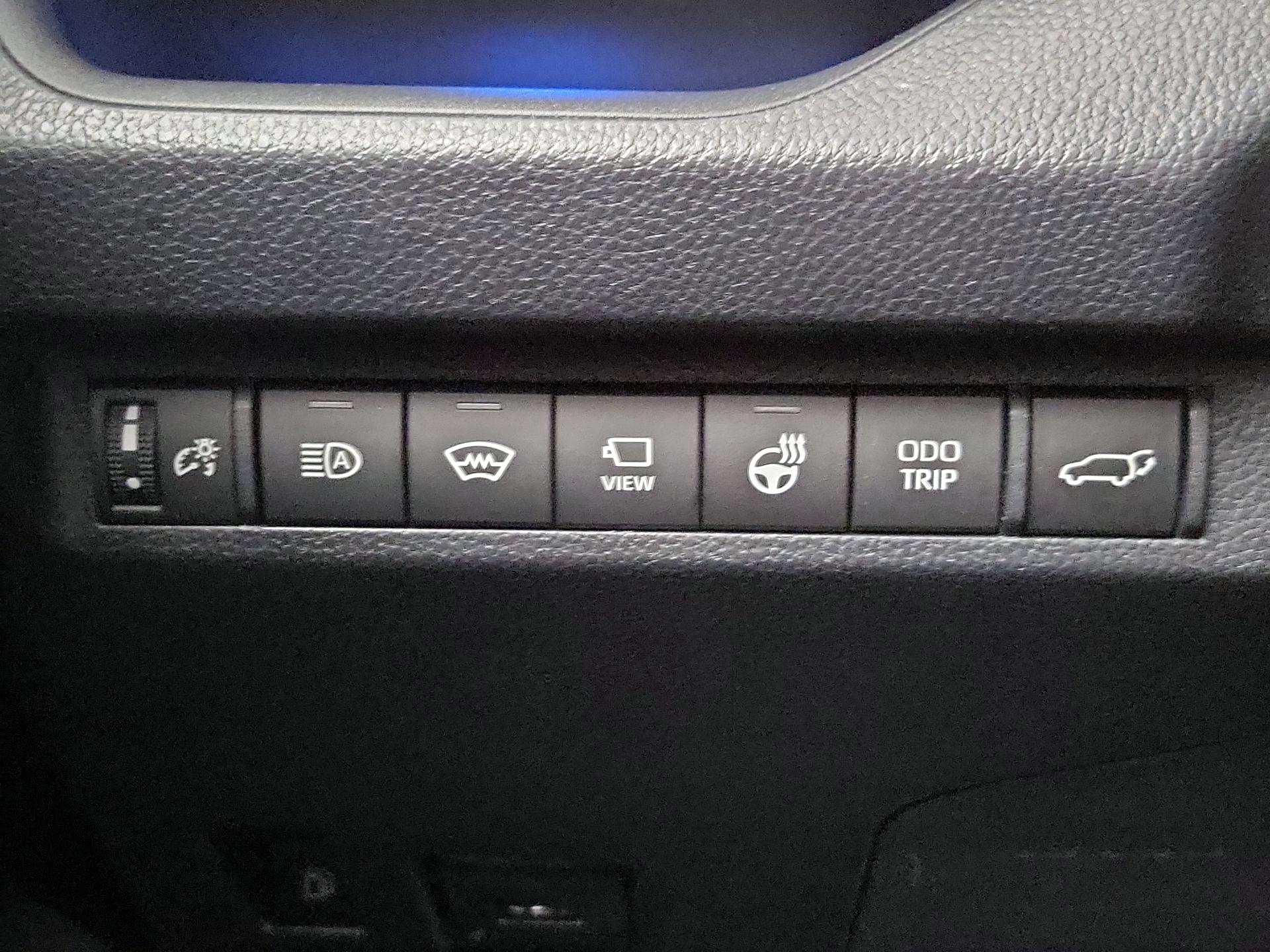 Thumbnail: 2023 Toyota RAV4 - 13