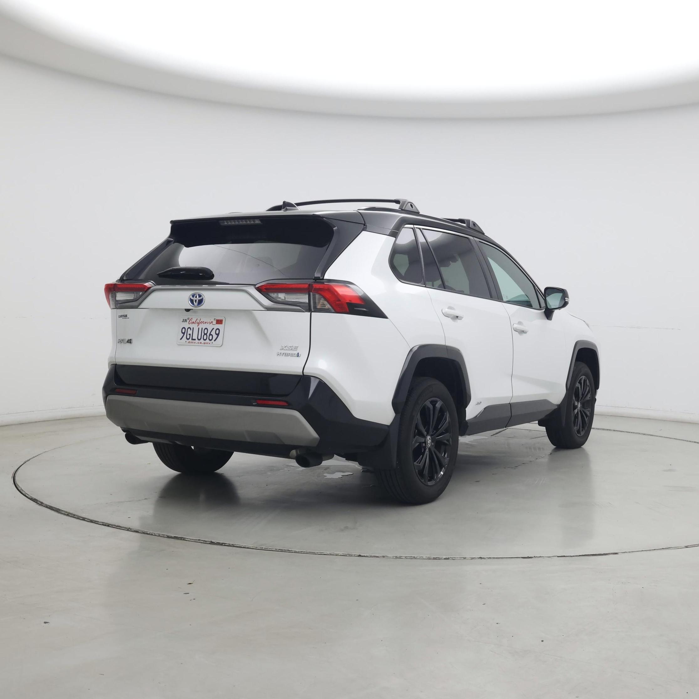 Thumbnail: 2023 Toyota RAV4 - 8