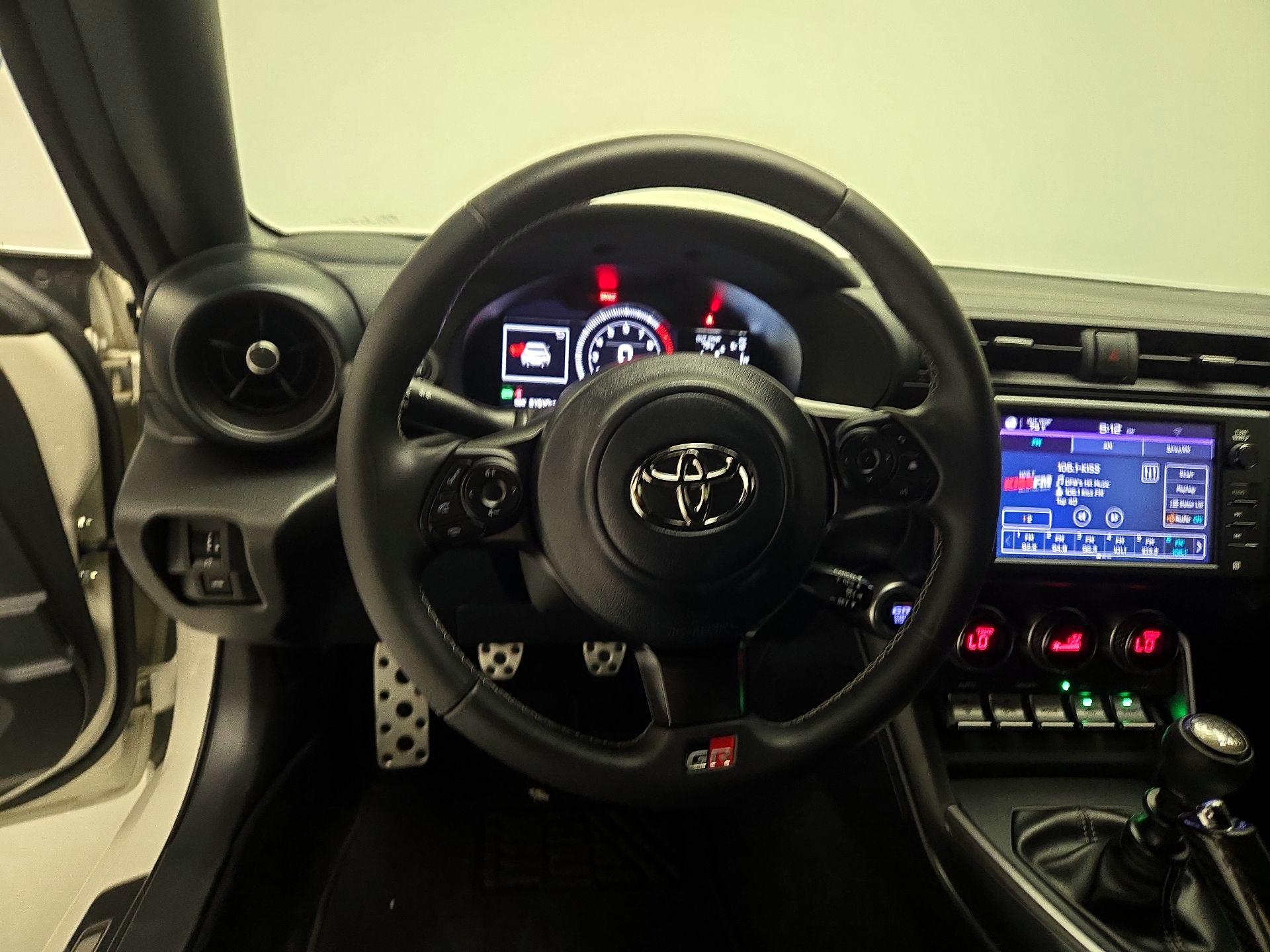 Thumbnail: 2024 Toyota GR86 - 10