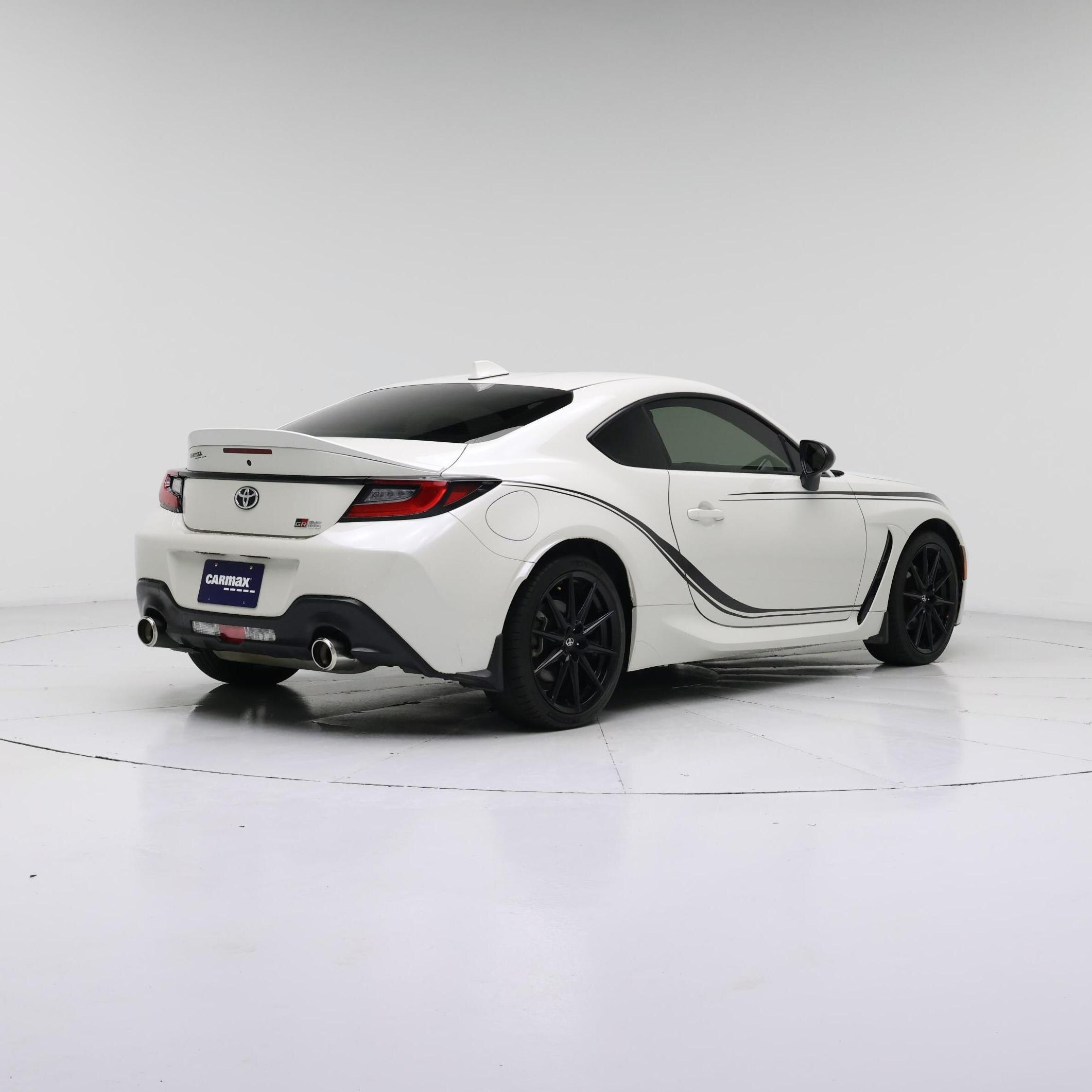Thumbnail: 2024 Toyota GR86 - 8