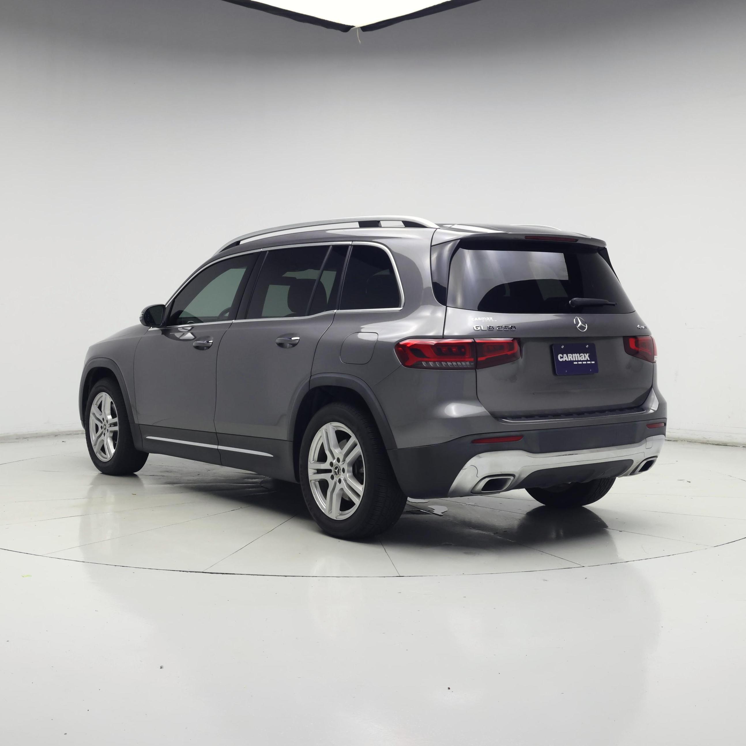 Thumbnail: 2021 Mercedes-Benz GLB - 2
