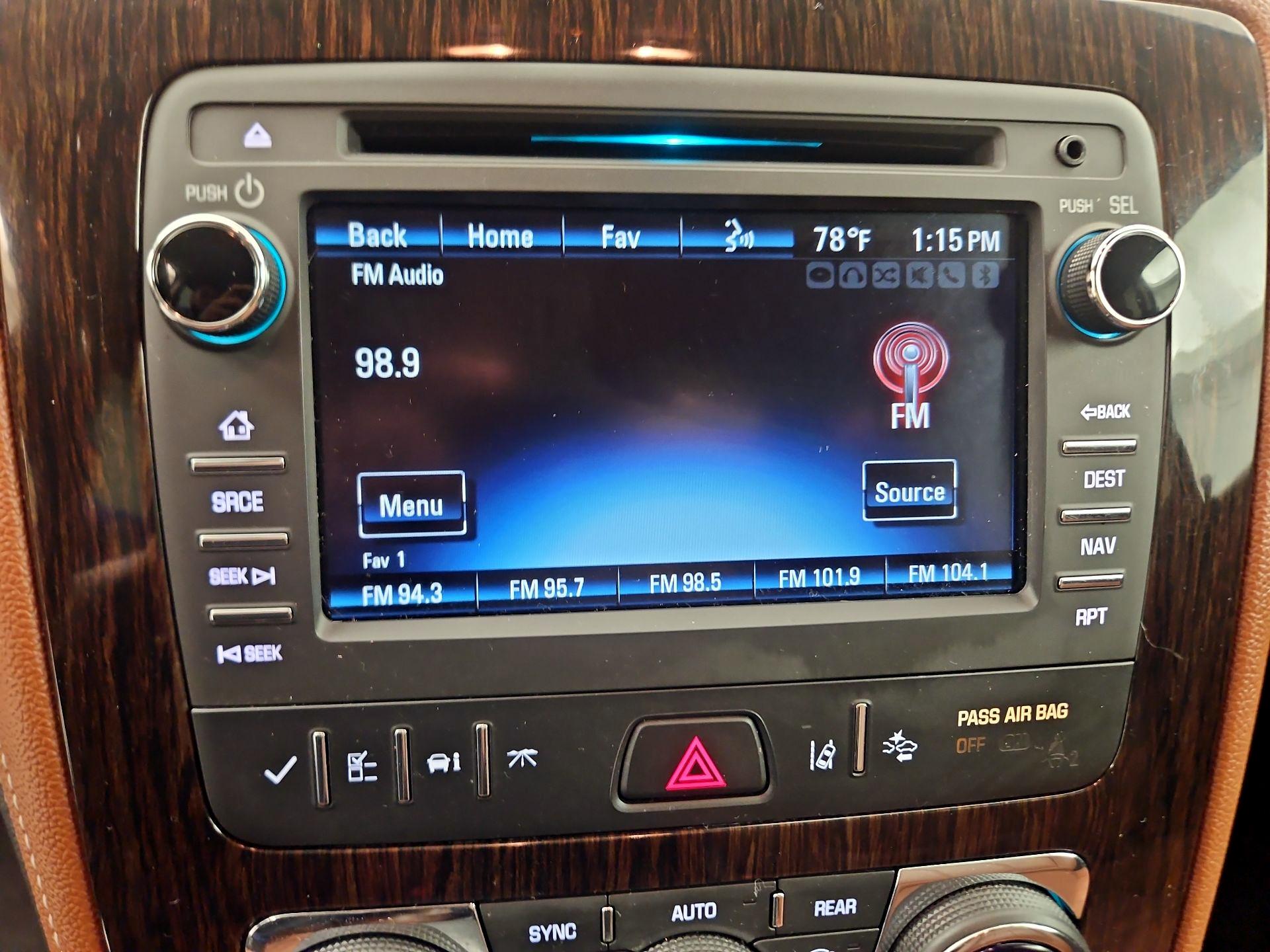 Thumbnail: 2016 Chevrolet Traverse - 15