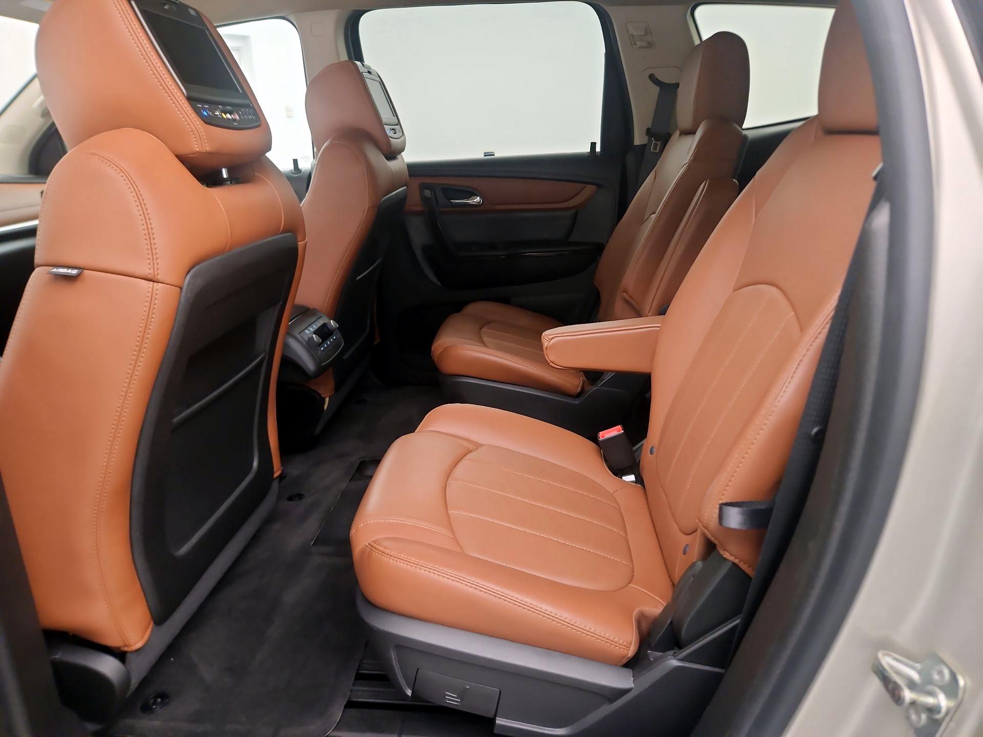 Thumbnail: 2016 Chevrolet Traverse - 19