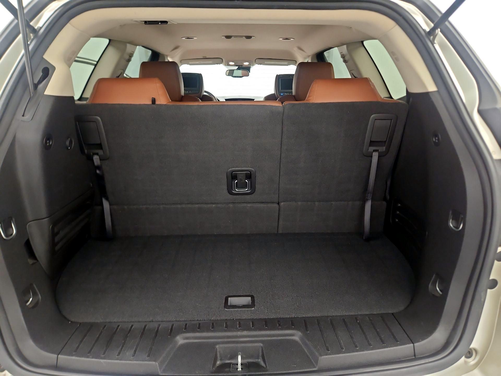 Thumbnail: 2016 Chevrolet Traverse - 20