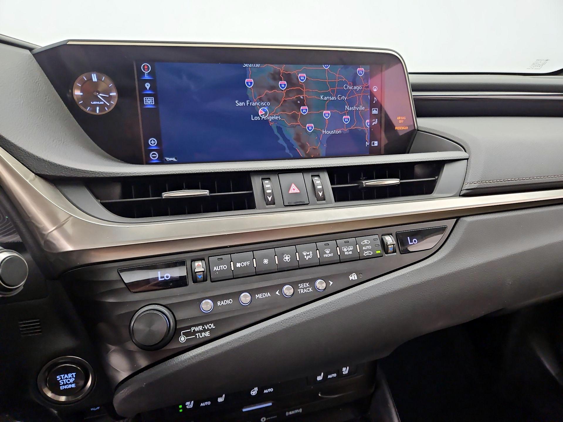 Thumbnail: 2019 Lexus ES - 14