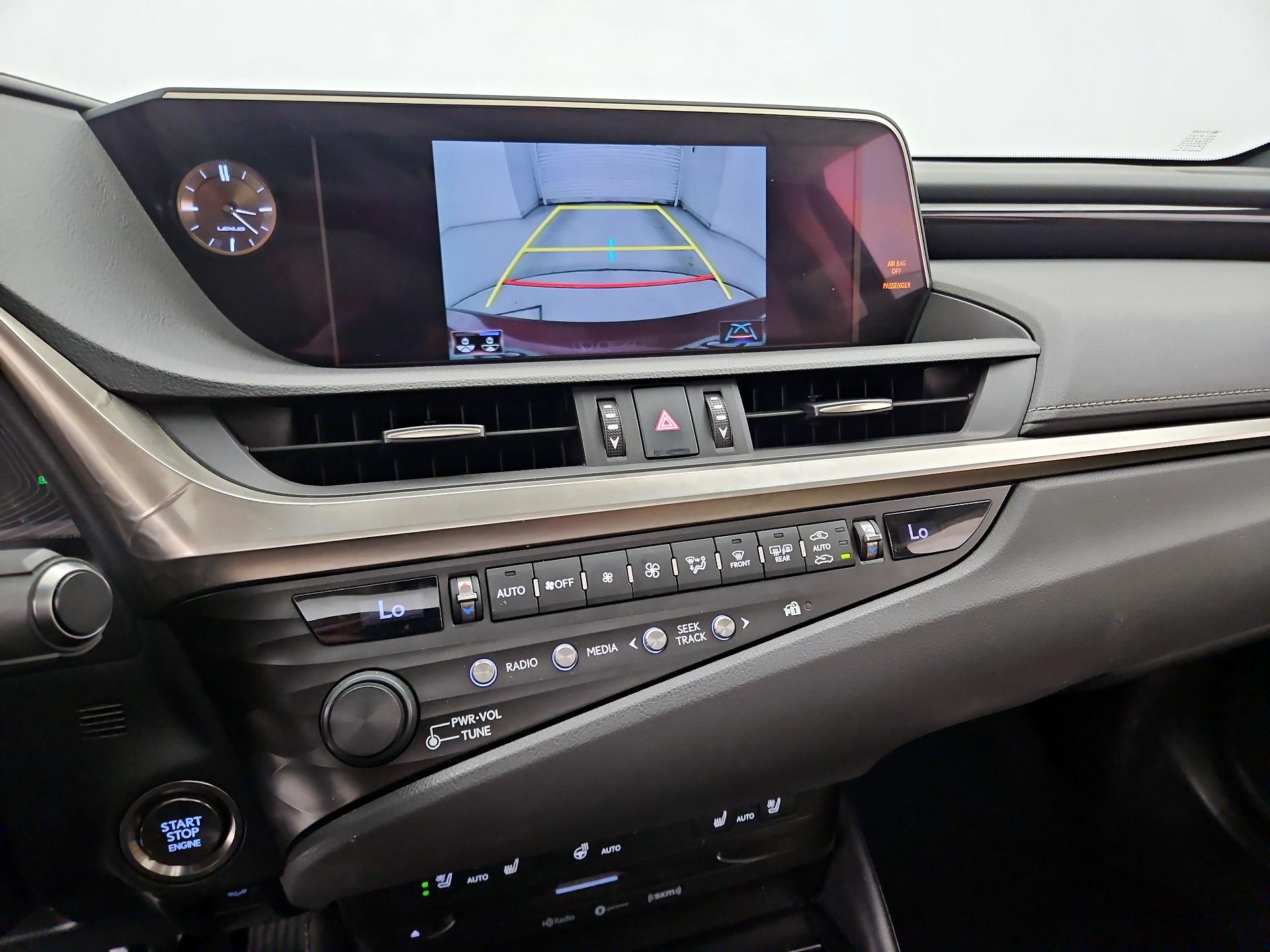 Thumbnail: 2019 Lexus ES - 15