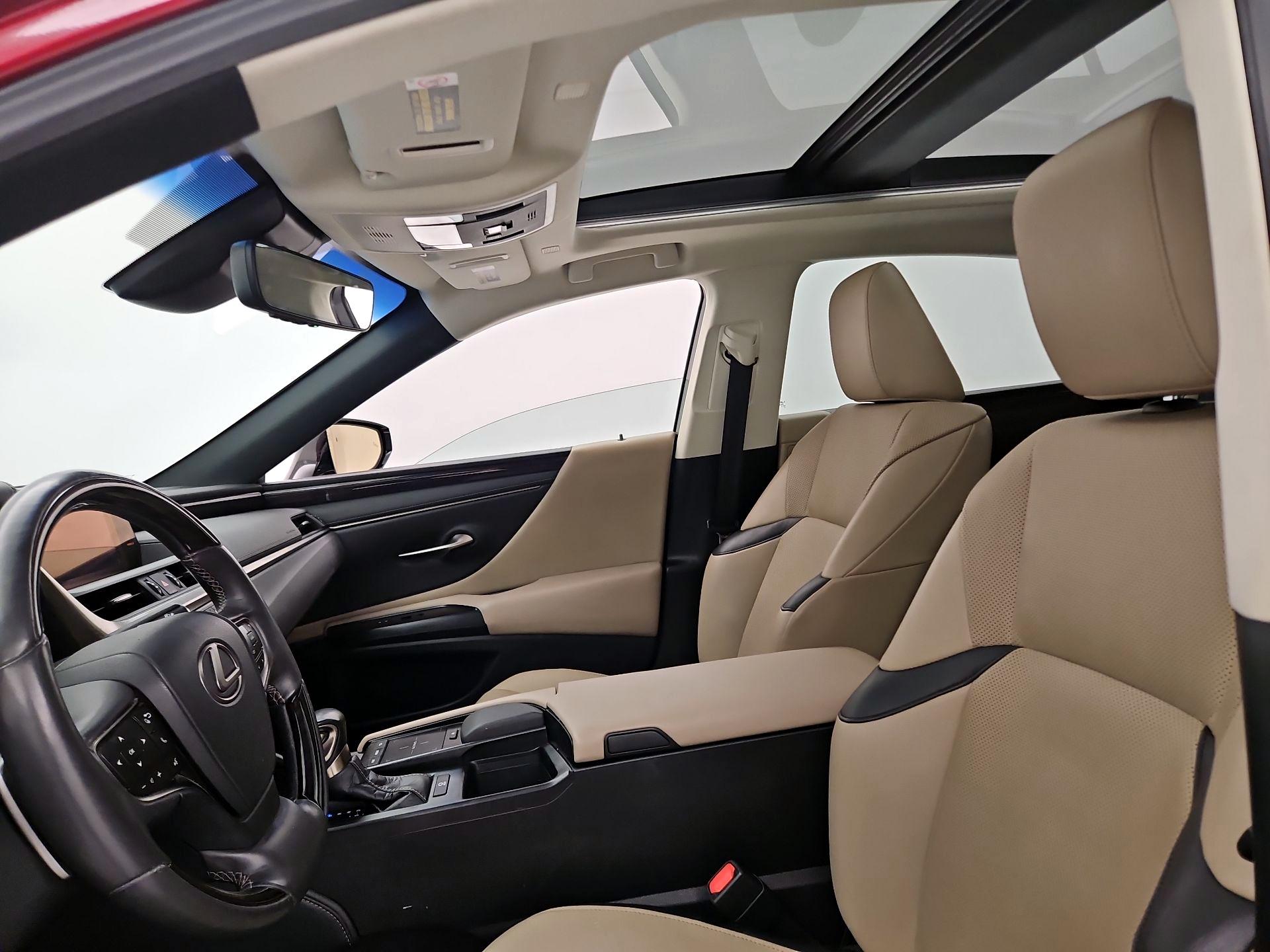 Thumbnail: 2019 Lexus ES - 20