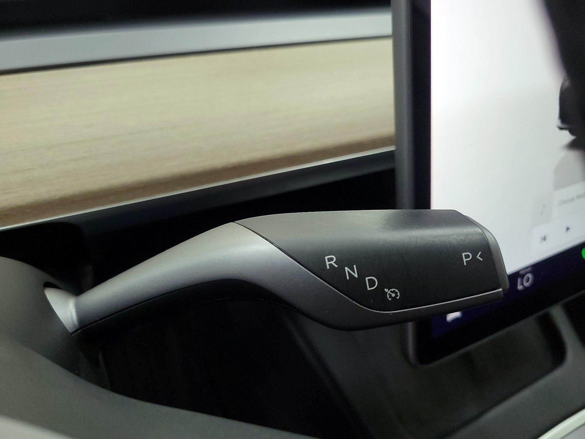 Thumbnail: 2023 Tesla Model 3 - 17