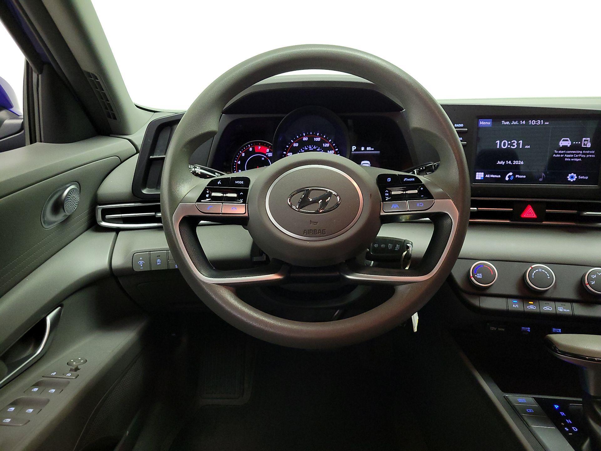 Thumbnail: 2023 Hyundai Elantra - 10