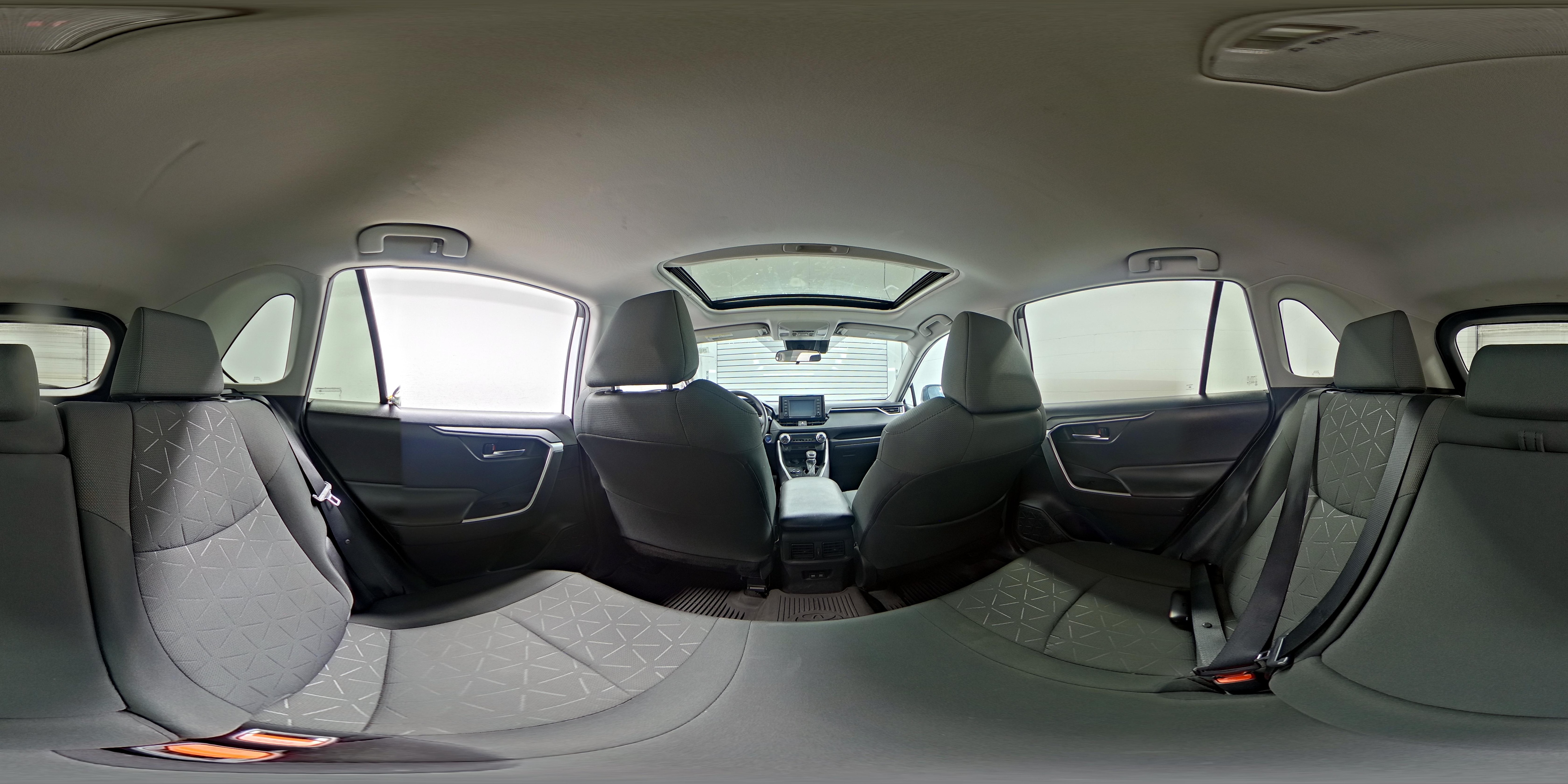 2020 Toyota RAV4 XLE - Photo 24
