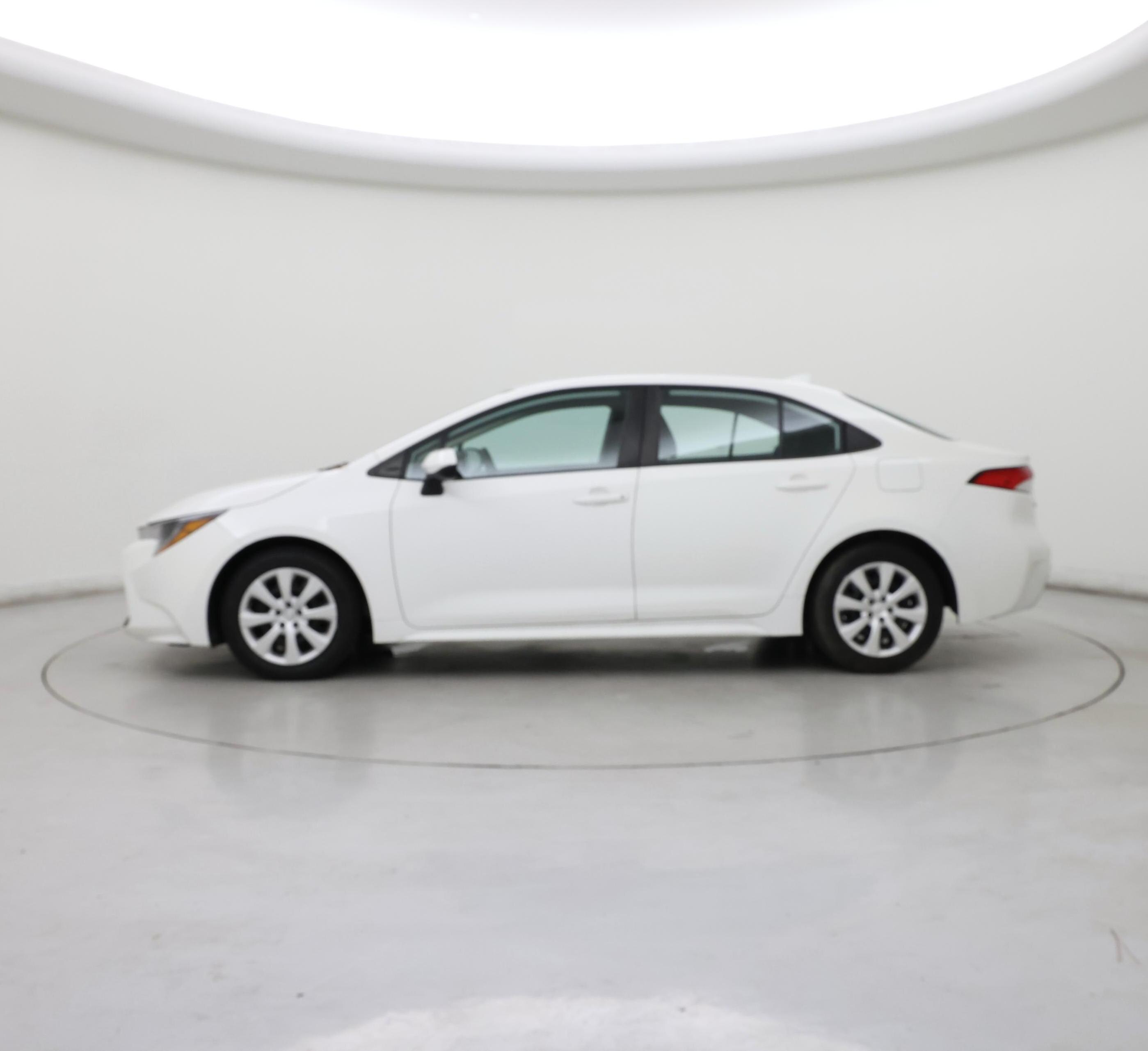 Thumbnail: 2021 Toyota Corolla - 3