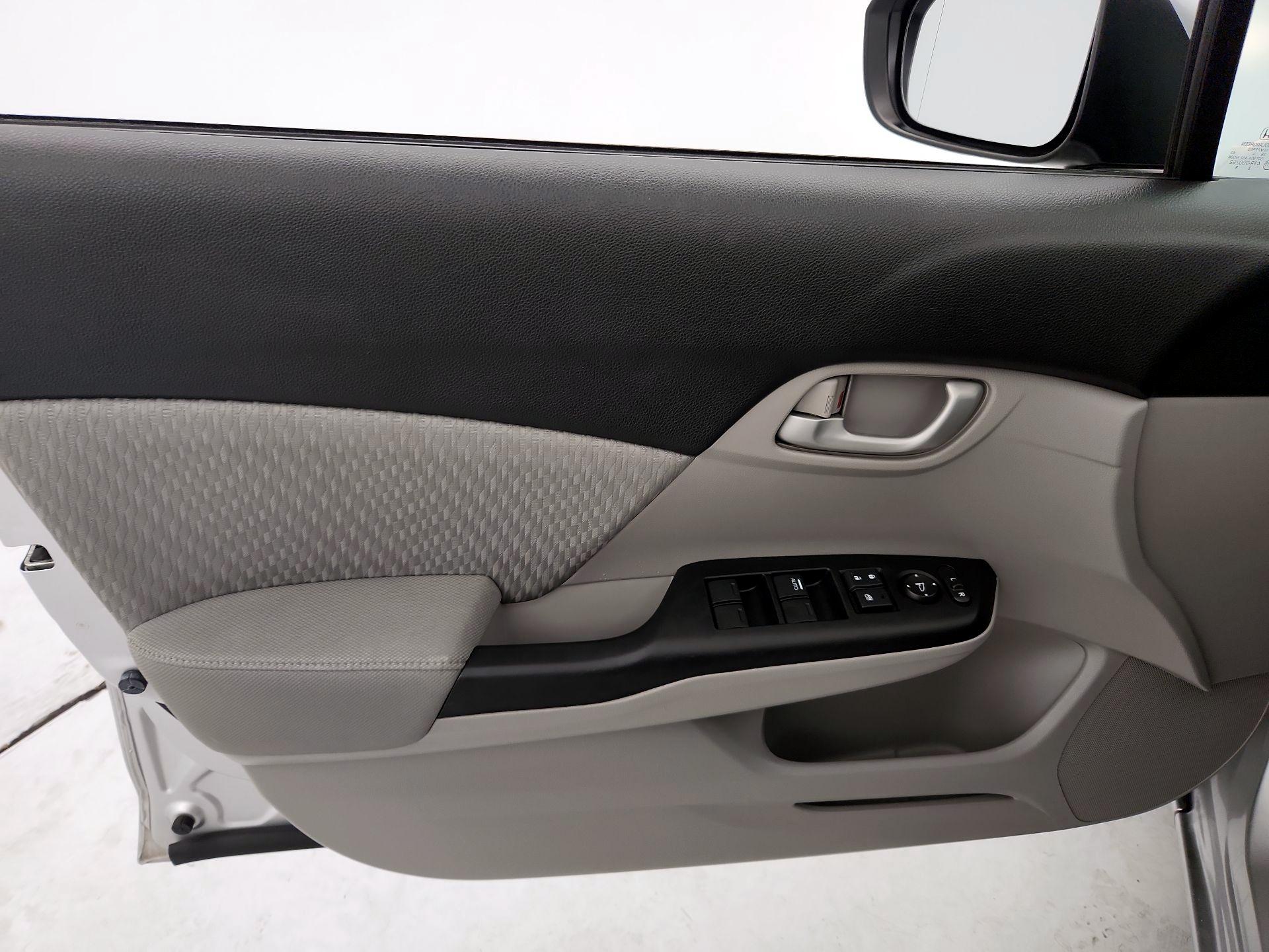 Thumbnail: 2015 Honda Civic - 12