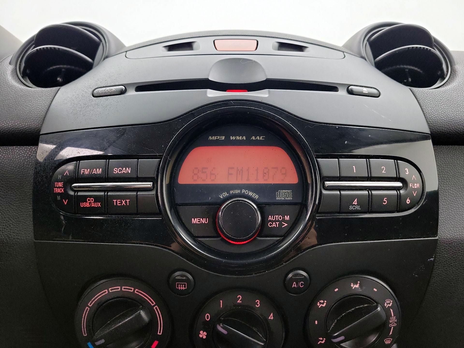Thumbnail: 2014 Mazda Mazda2 - 14