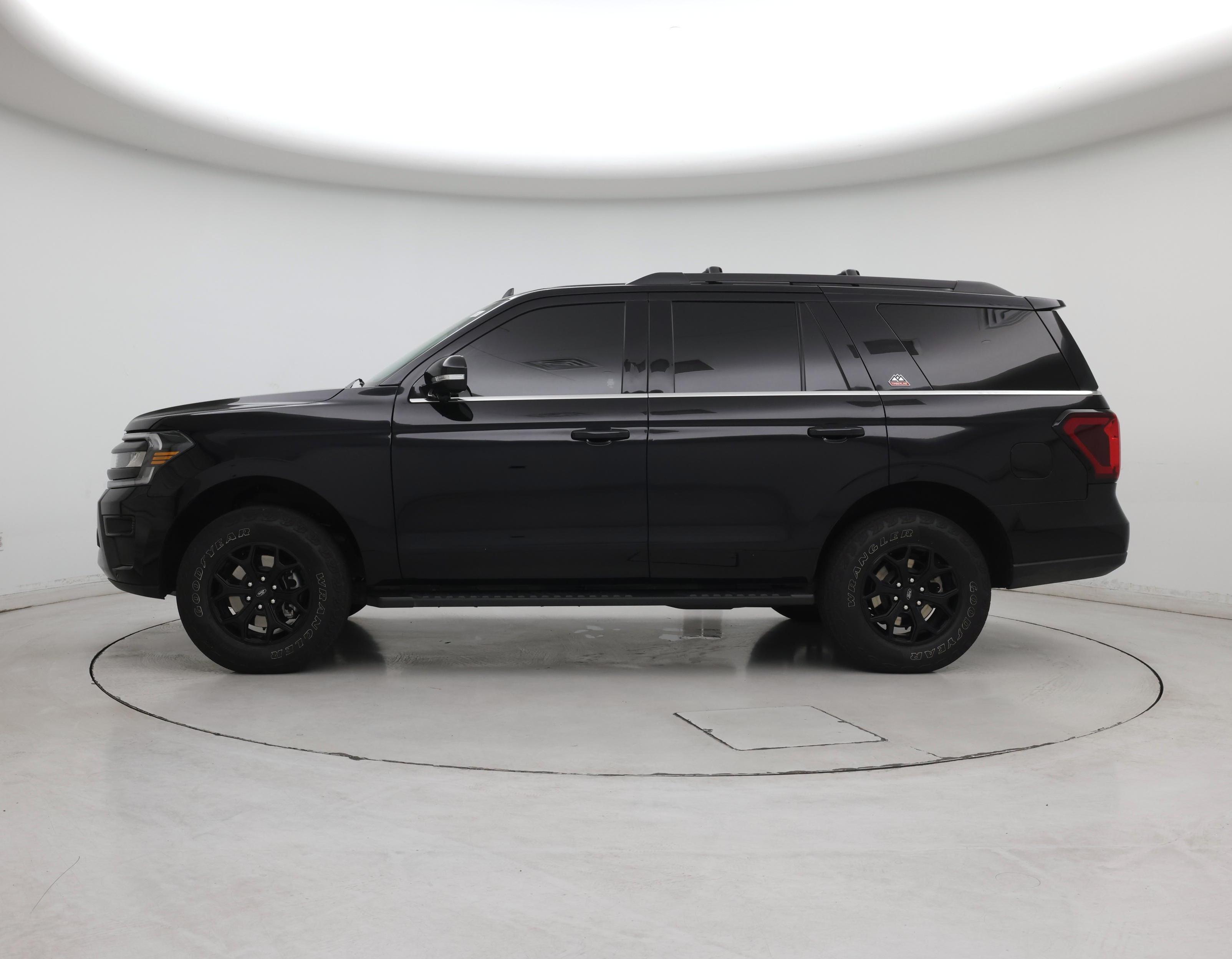 Thumbnail: 2023 Ford Expedition - 3