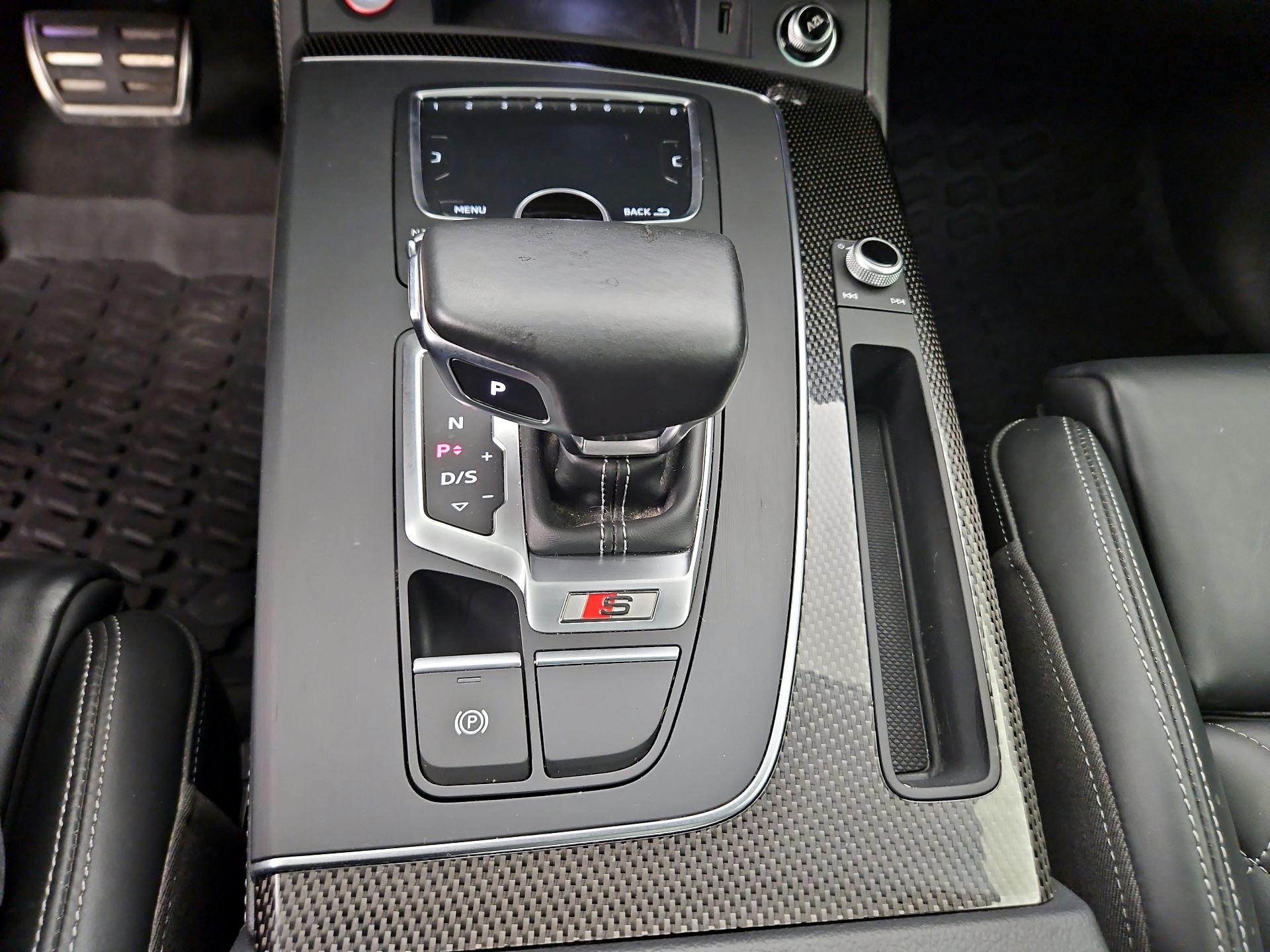Thumbnail: 2018 Audi SQ5 - 17