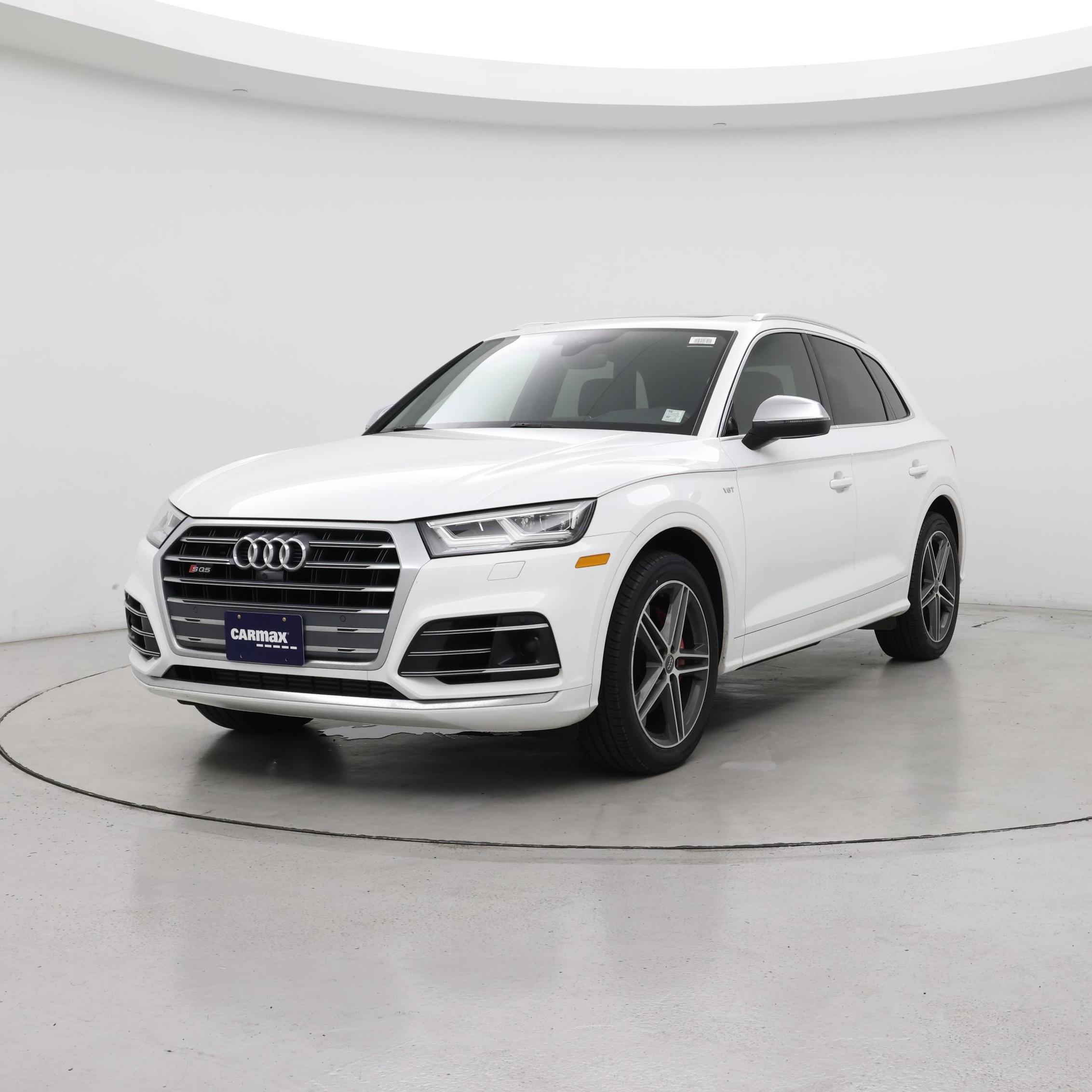 Thumbnail: 2018 Audi SQ5 - 4