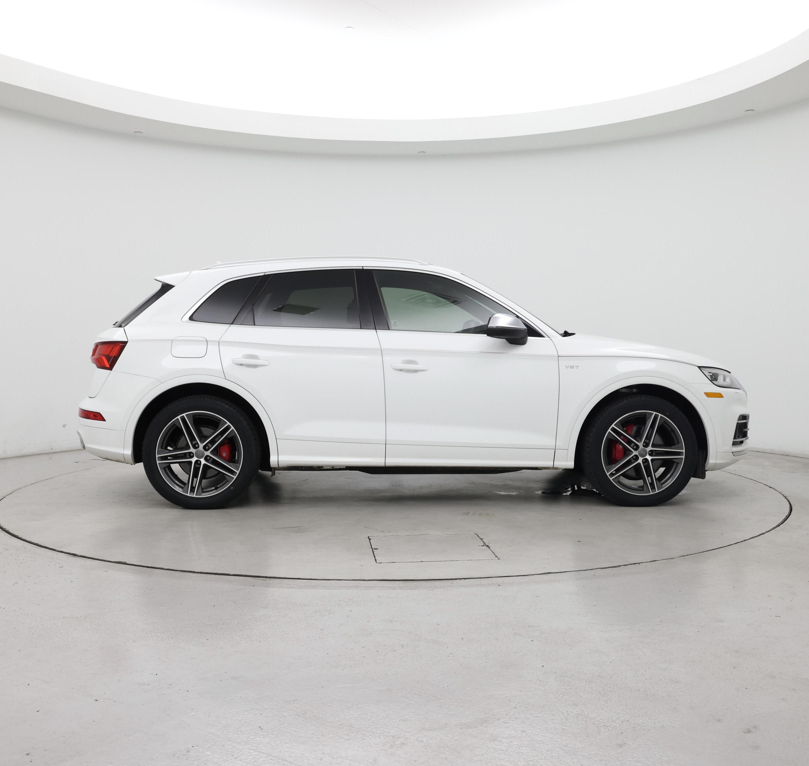 Thumbnail: 2018 Audi SQ5 - 7