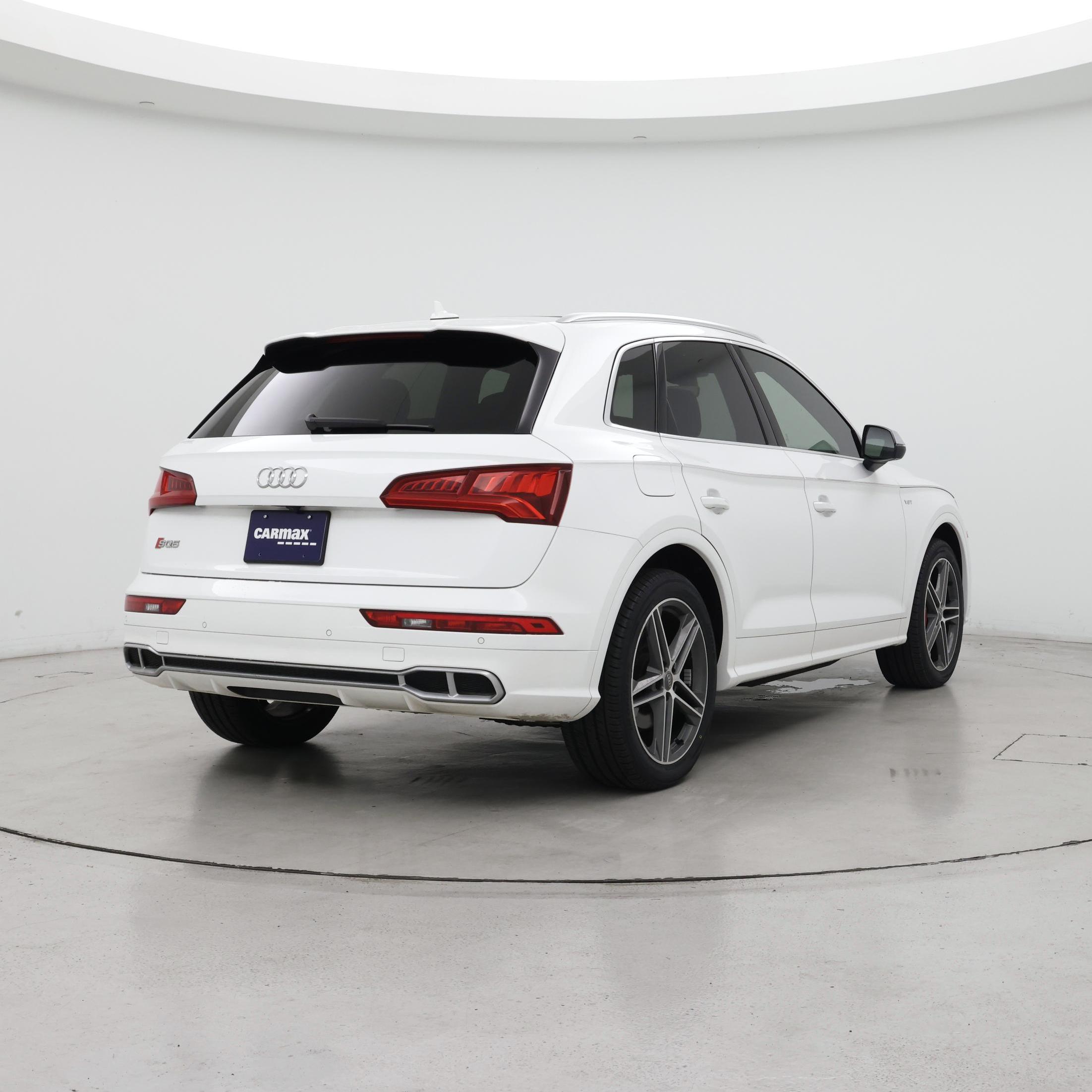 Thumbnail: 2018 Audi SQ5 - 8
