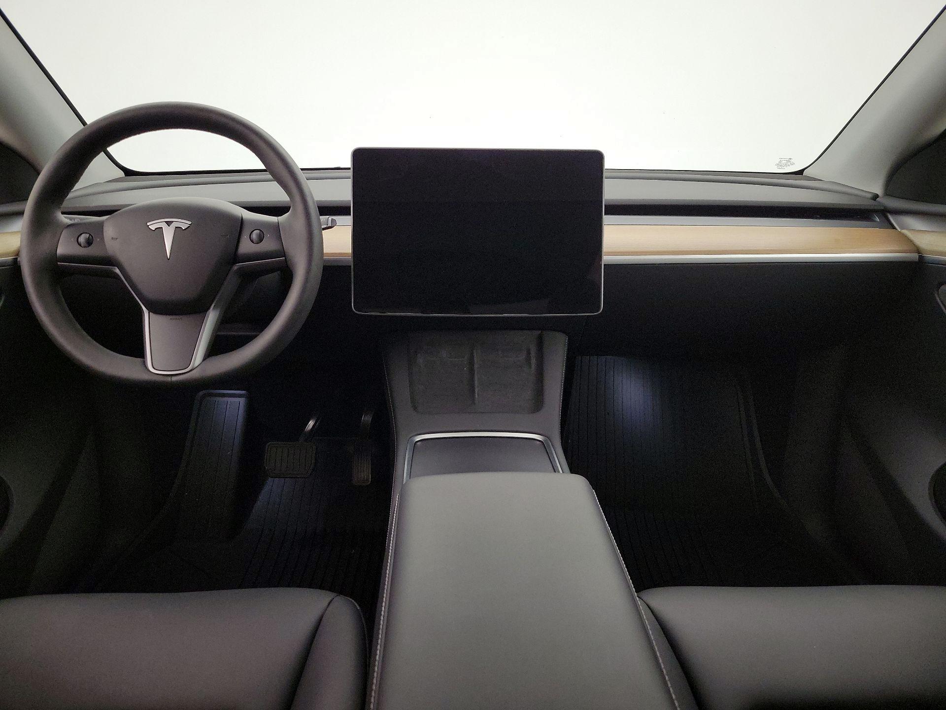Thumbnail: 2023 Tesla Model Y - 9