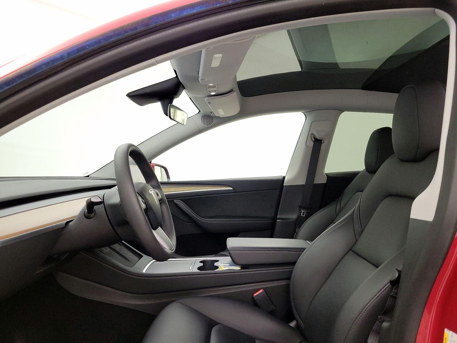 Thumbnail: 2023 Tesla Model Y - 17
