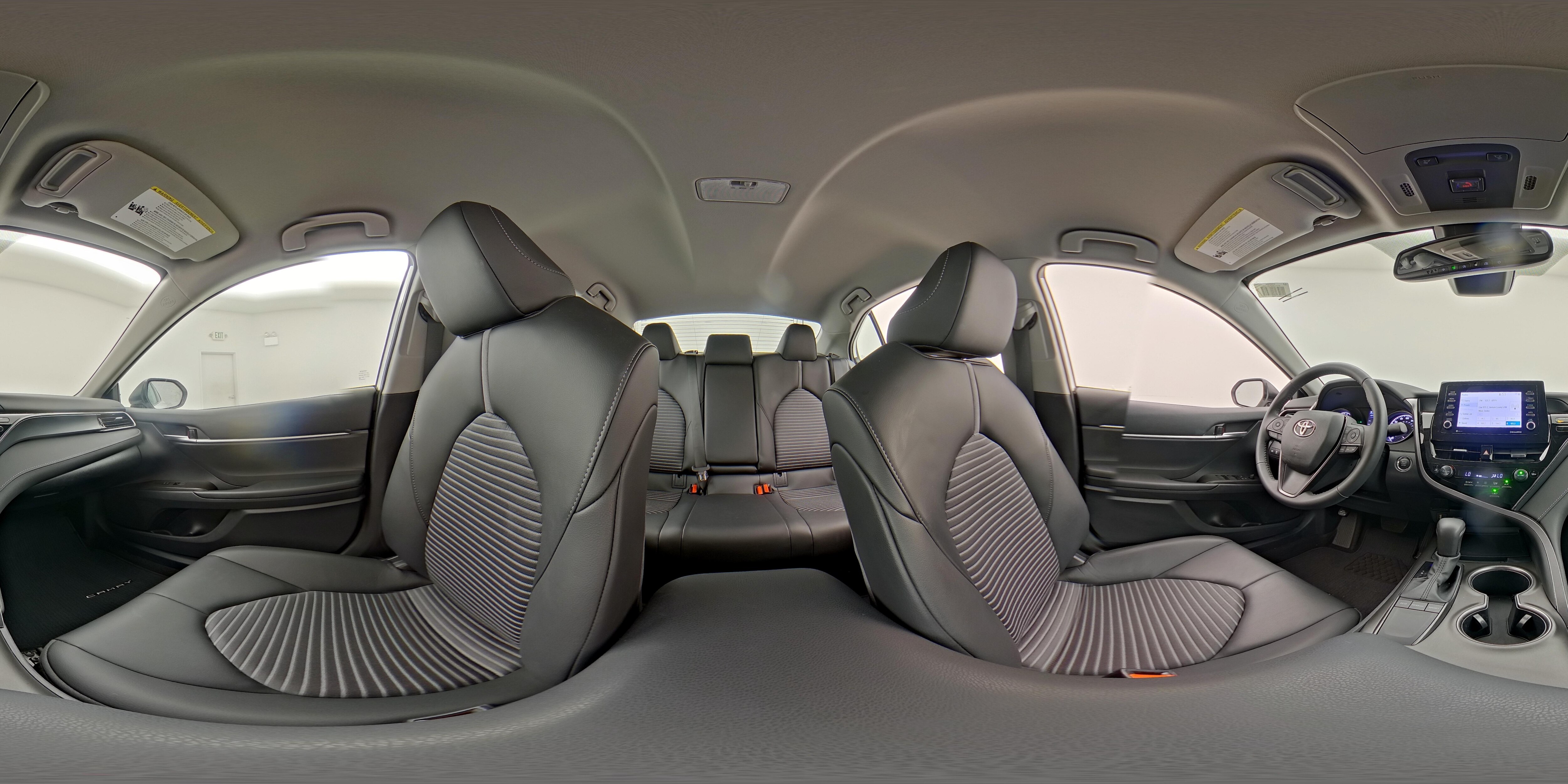 2023 Toyota Camry SE - Photo 24