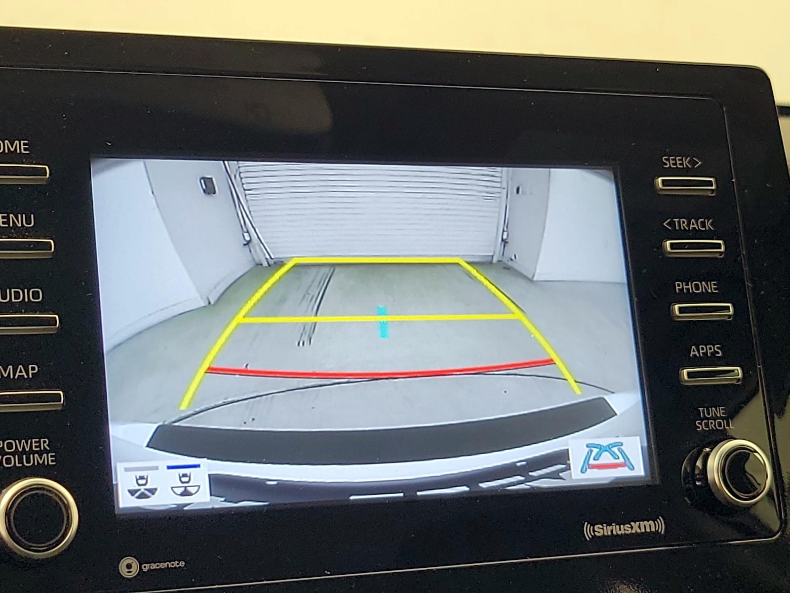2023 Toyota Camry SE - Photo 15